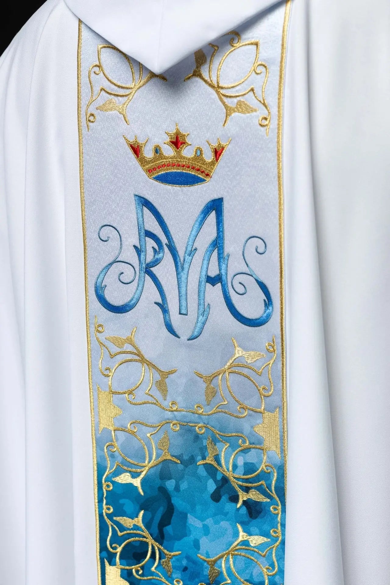 Marian liturgical chasuble with embroidered and sublimated belt