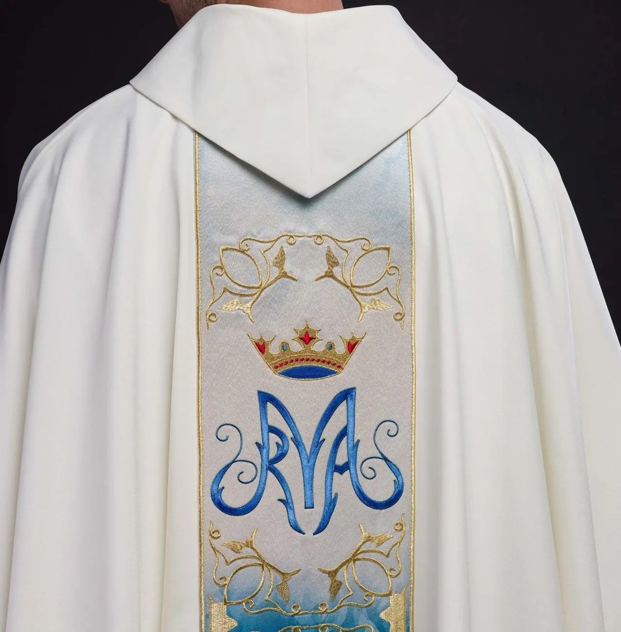 Marian liturgical chasuble with embroidered and sublimated belt in ecru