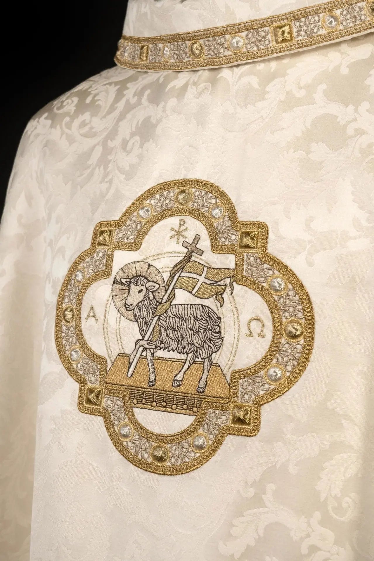 Chasuble with Easter lamb sewn on decorative fabric