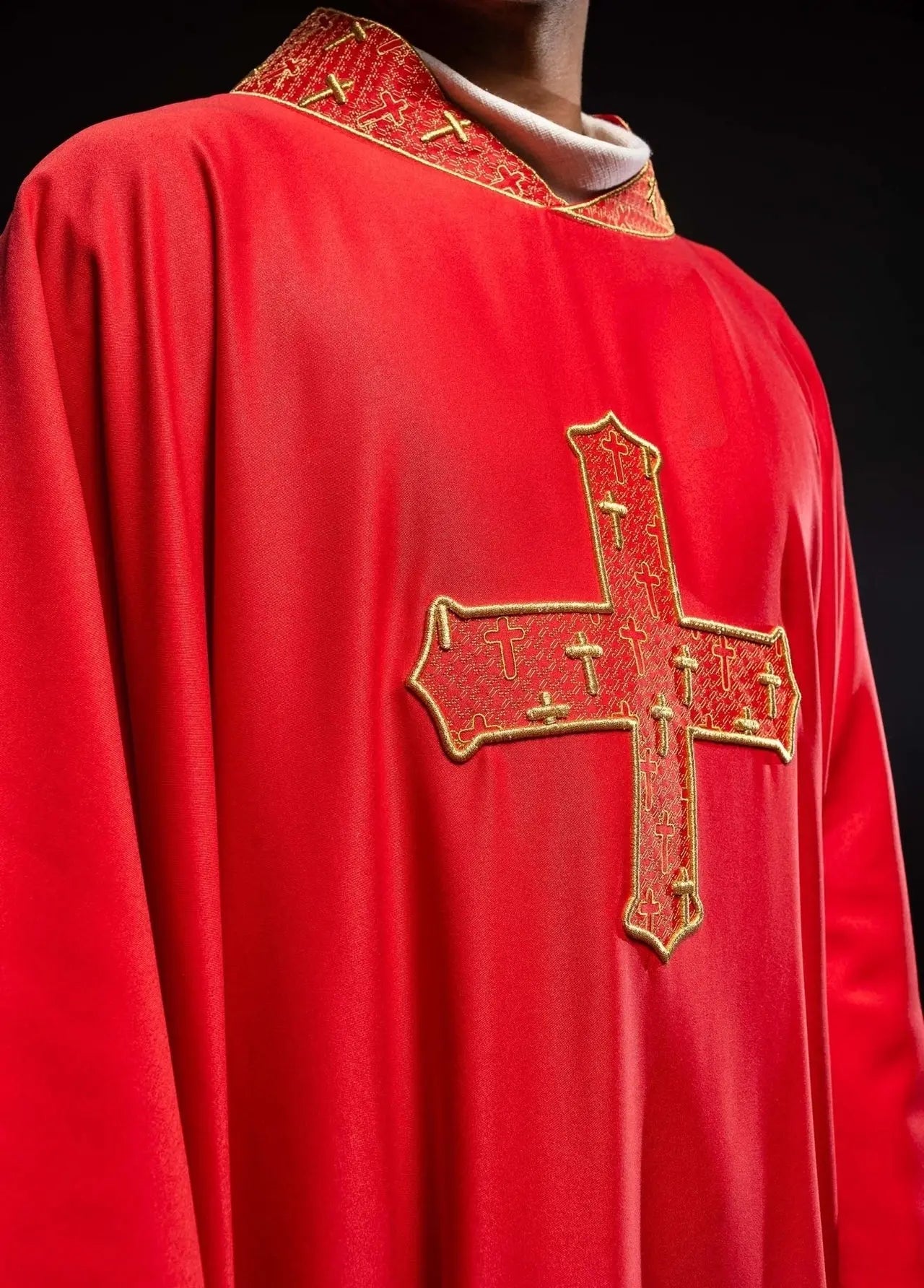 Chasuble with richly embroidered cross and collar in red