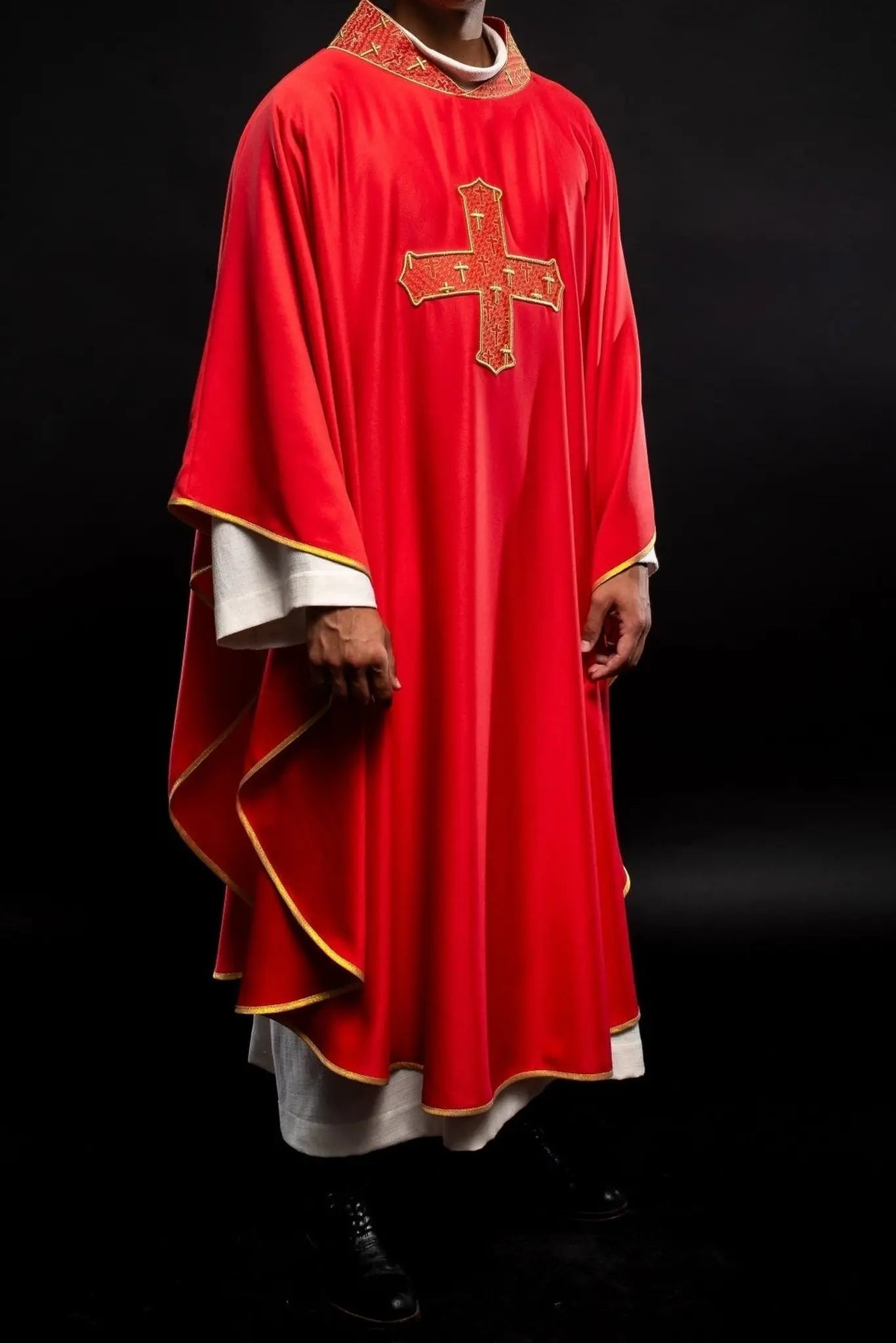 Chasuble with richly embroidered cross and collar in red