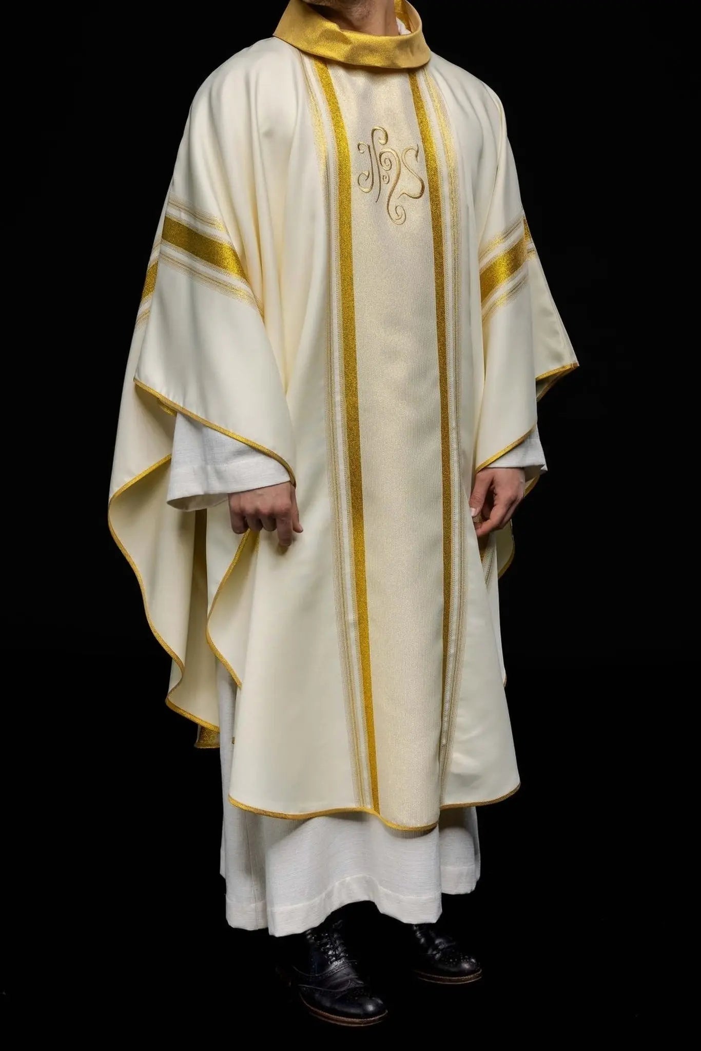 Chasuble with rich gilding and IHS motif