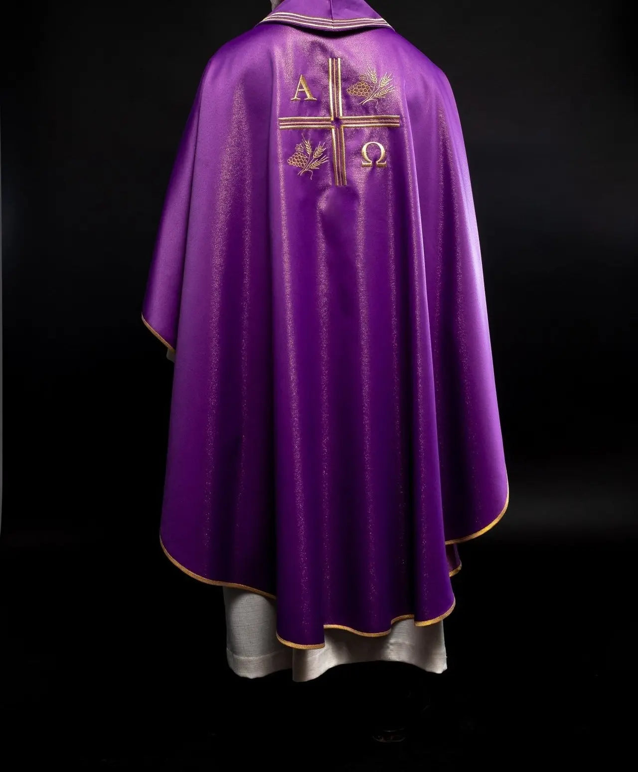 Chasuble with an embroidered cross, Alpha and Omega motifs and ears in purple