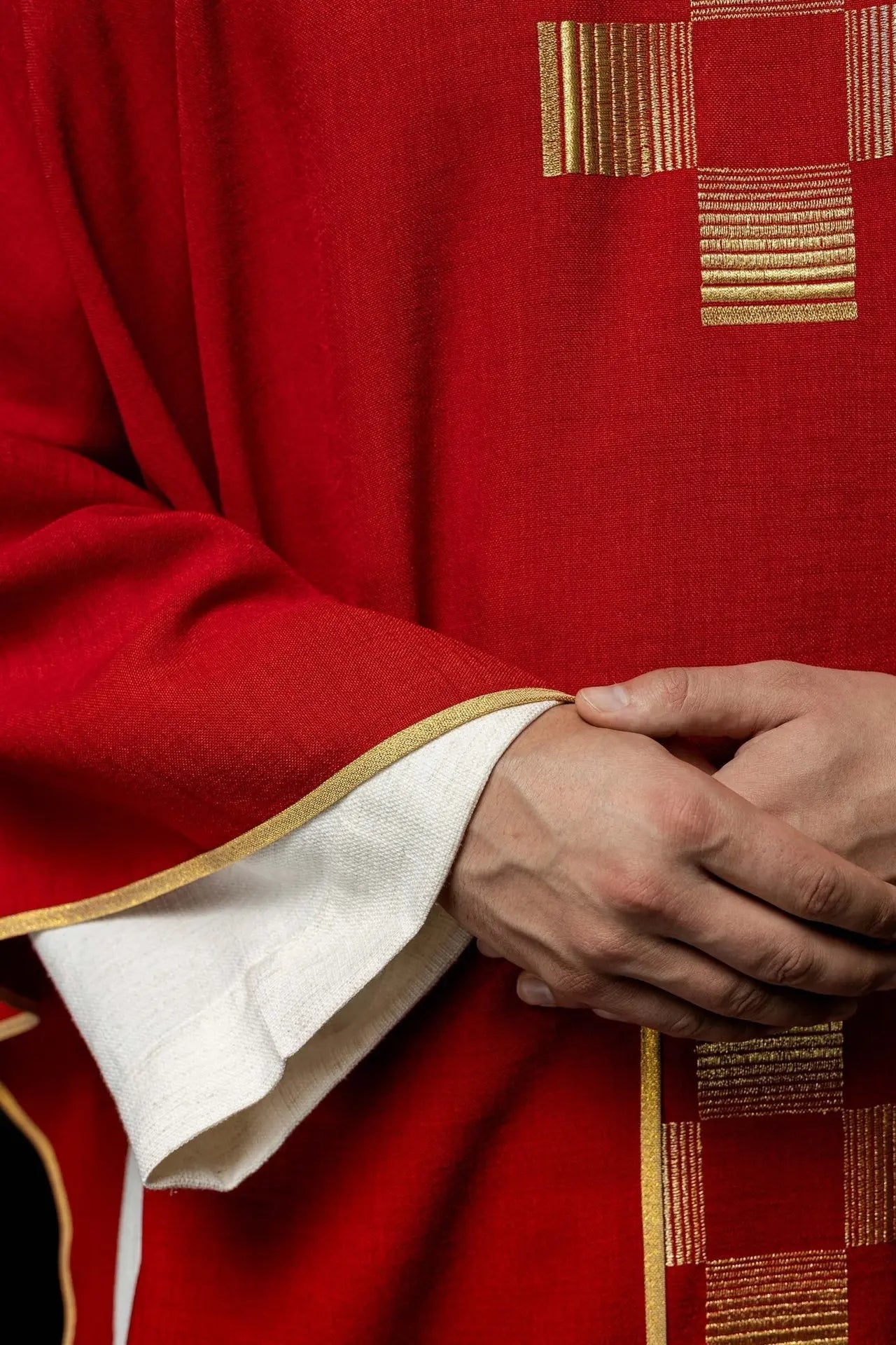 Chasuble with embroidered Crosses in red