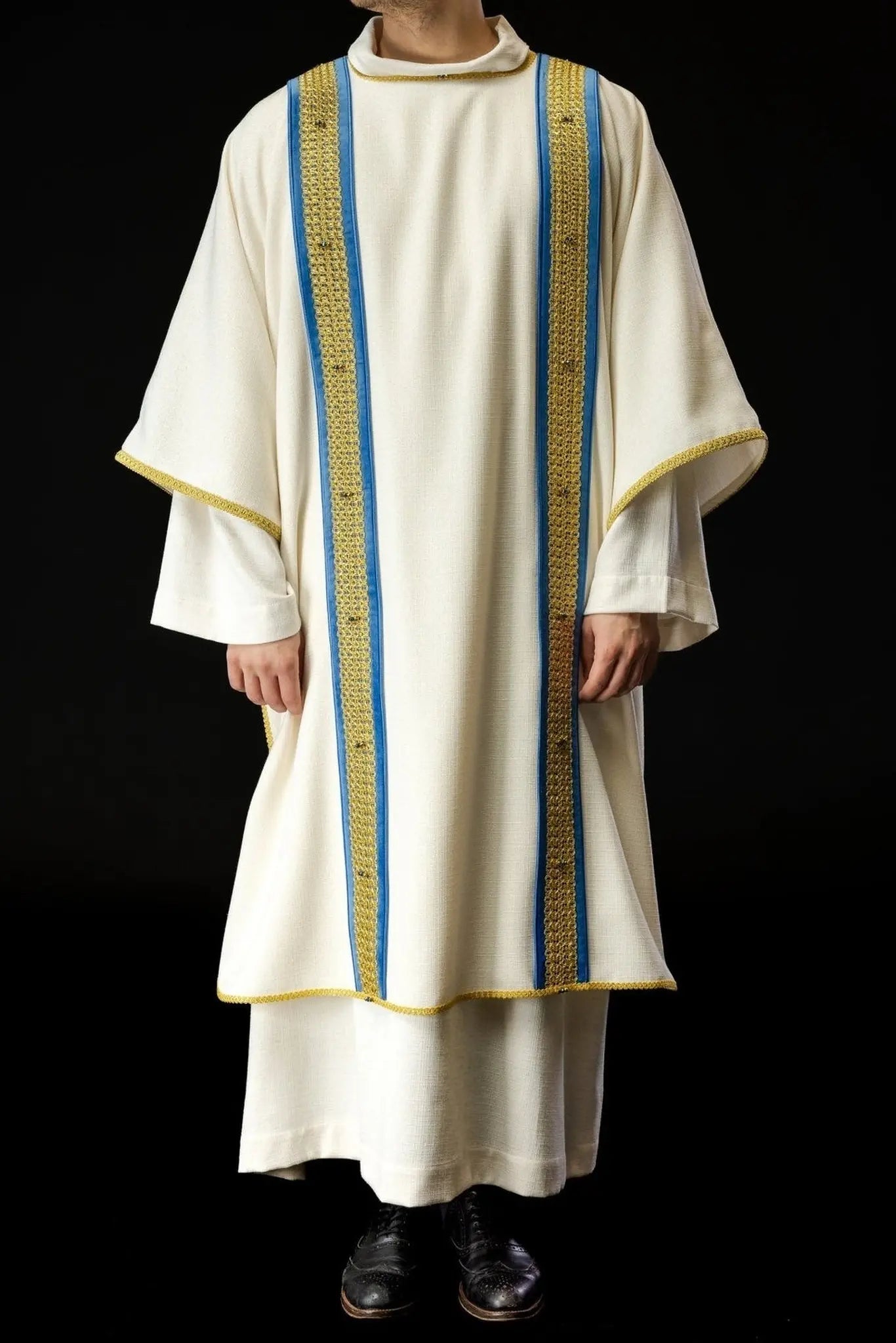 Handmade Marian Dalmatic with Natural Stones – Handmade 1001 Collection