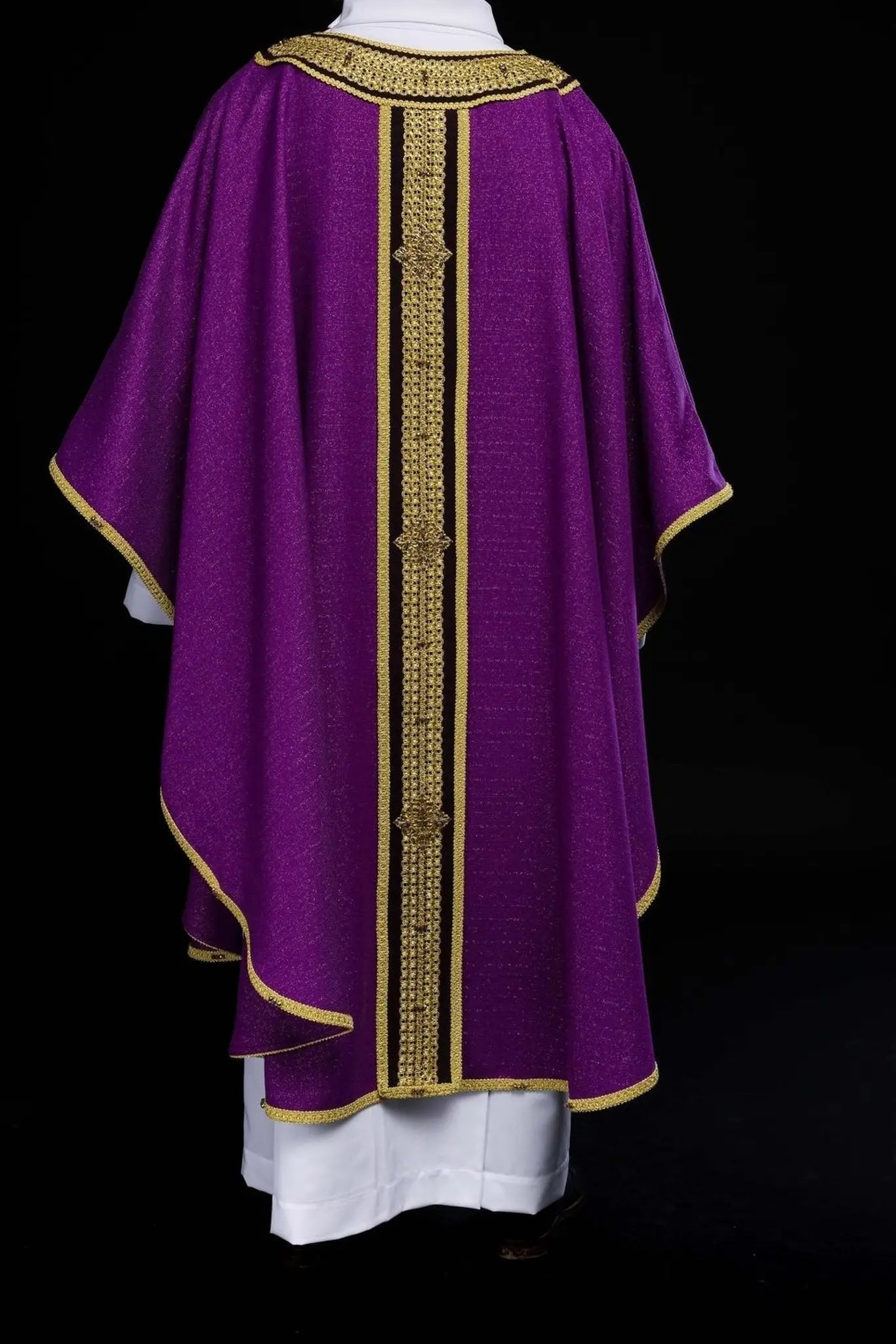 Handmade Chasuble with Natural Stones – Collection Handmade 7001