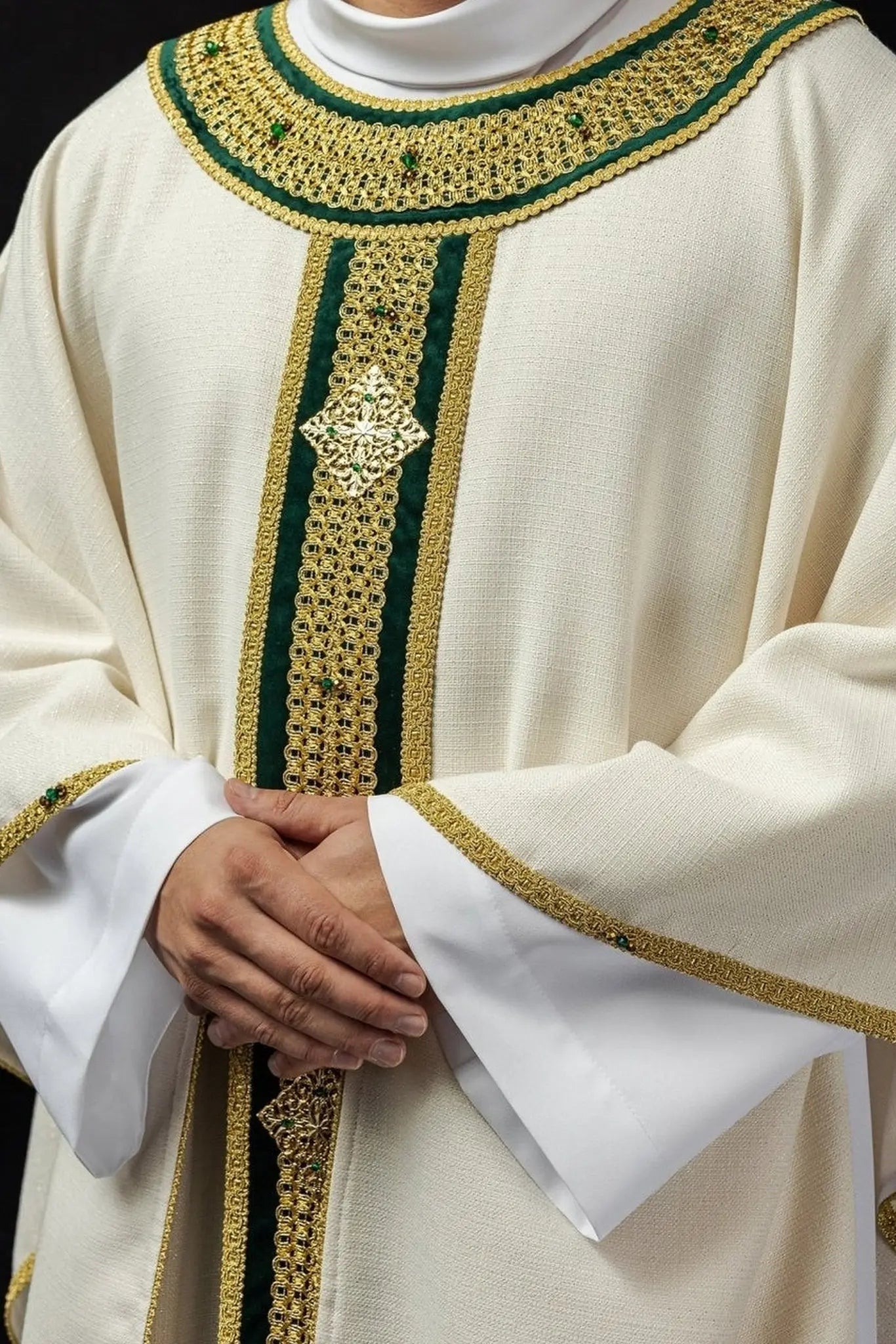 Handmade Chasuble with Natural Stones – Collection Handmade 7001