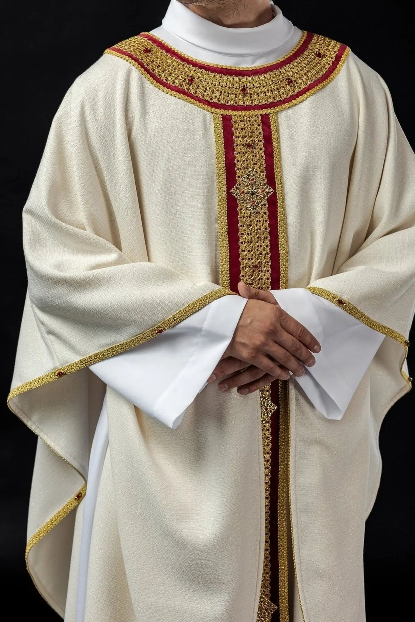 Handmade Chasuble with Natural Stones – Collection Handmade 7001
