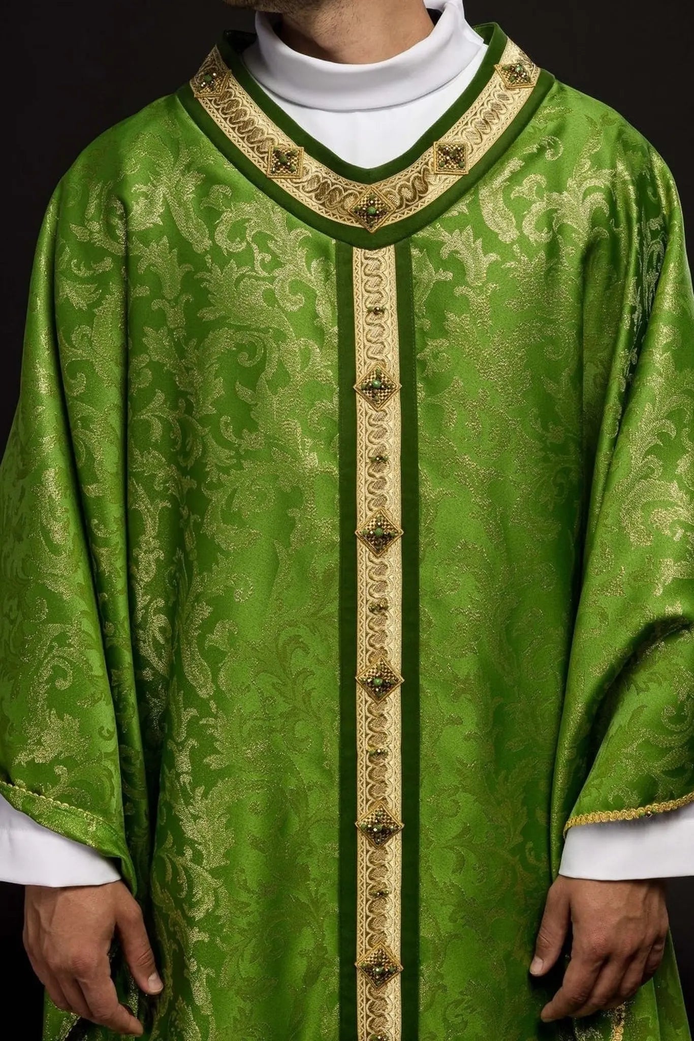 Ręcznie robiony ornat z kamieniami naturalnymi – kolekcja Handmade 7003