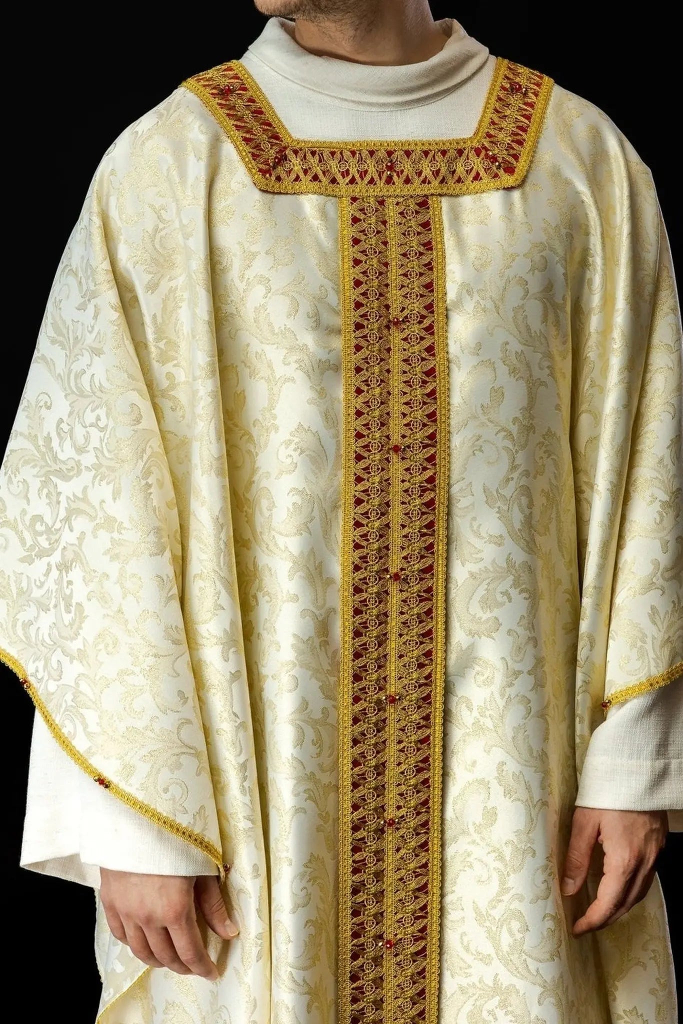 Ornat liturgiczny ręcznie robiony z kamieniami naturalnymi – model 7009