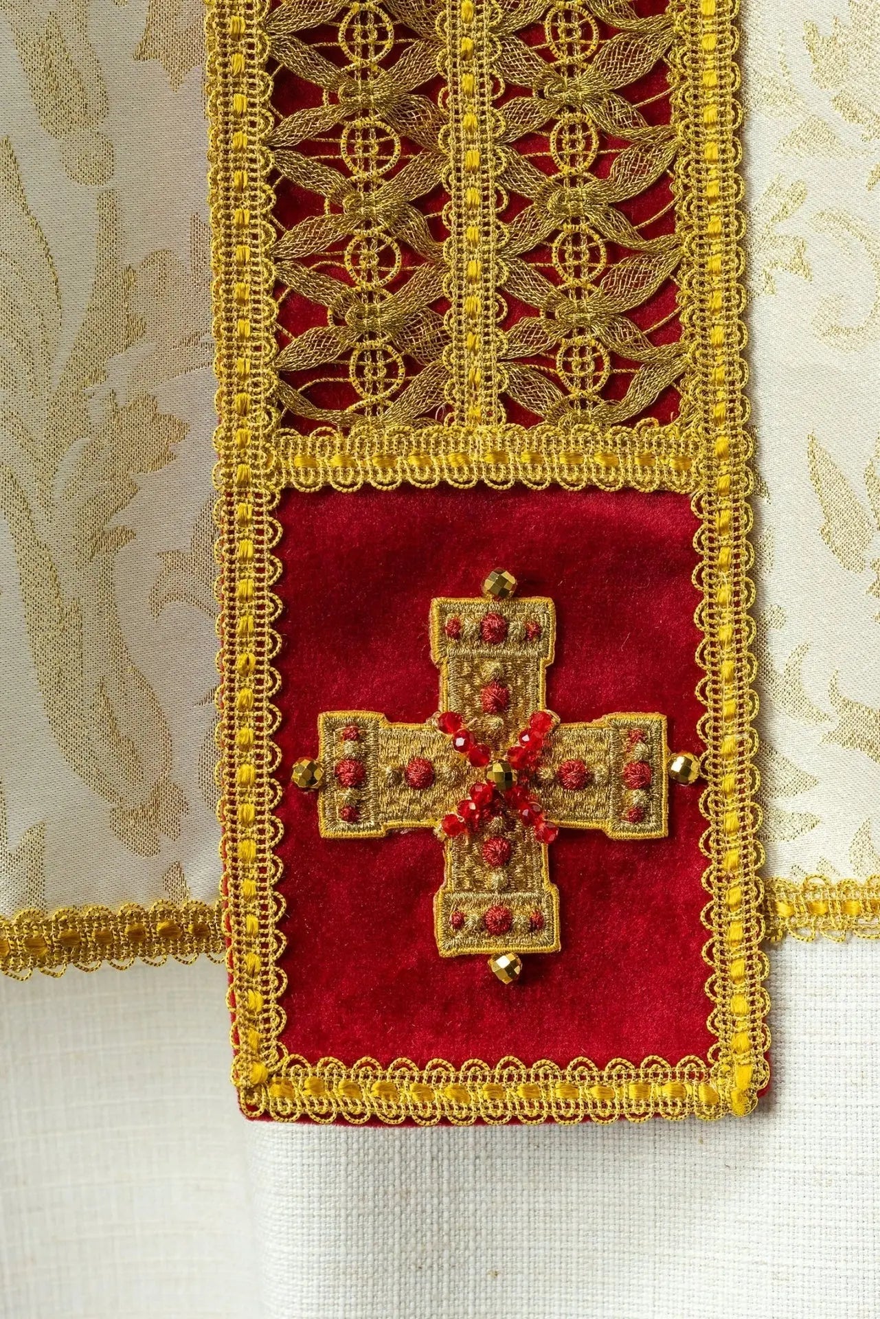 Handcrafted Liturgical Chasuble with Natural Stones – Model 7009