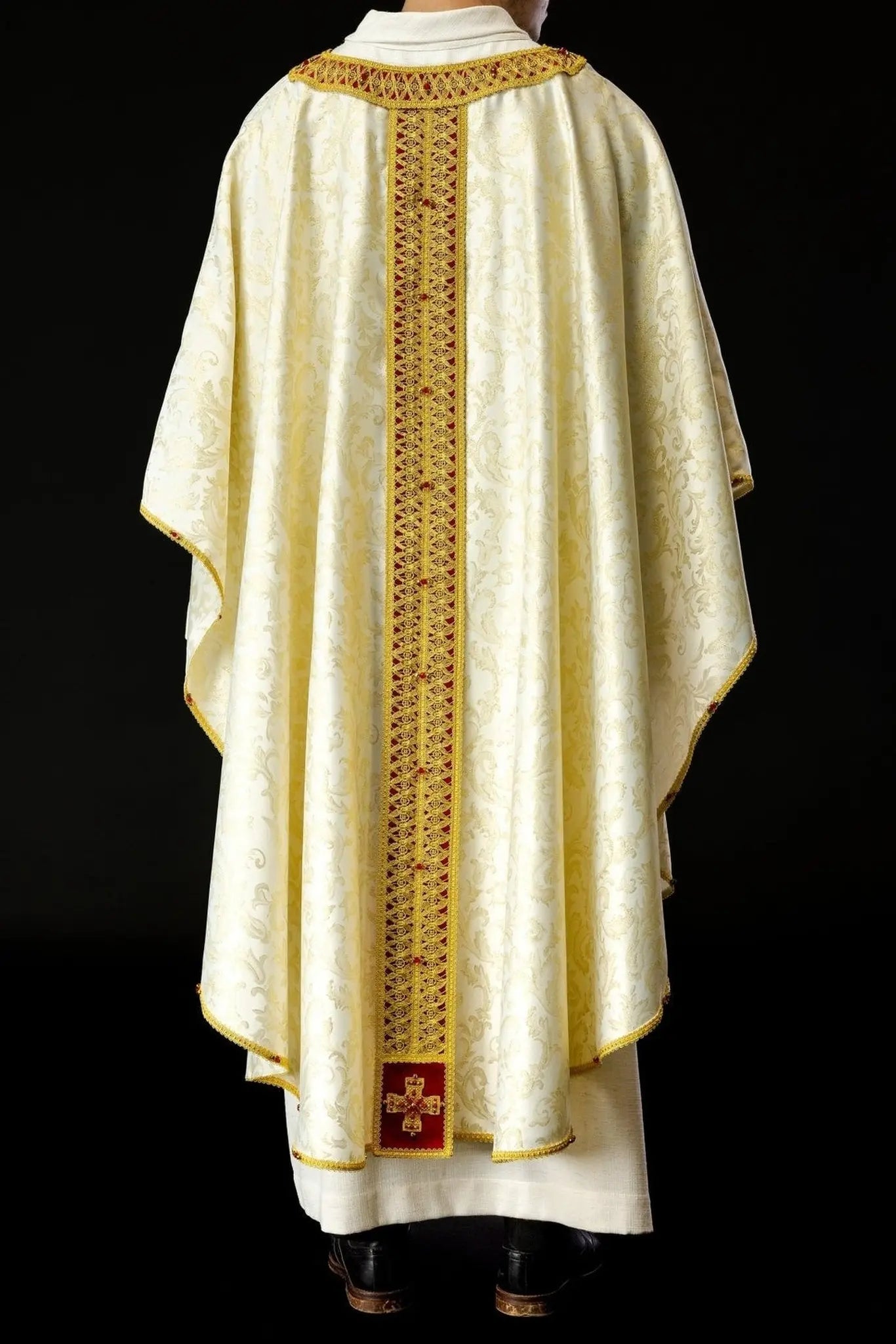 Handcrafted Liturgical Chasuble with Natural Stones – Model 7009