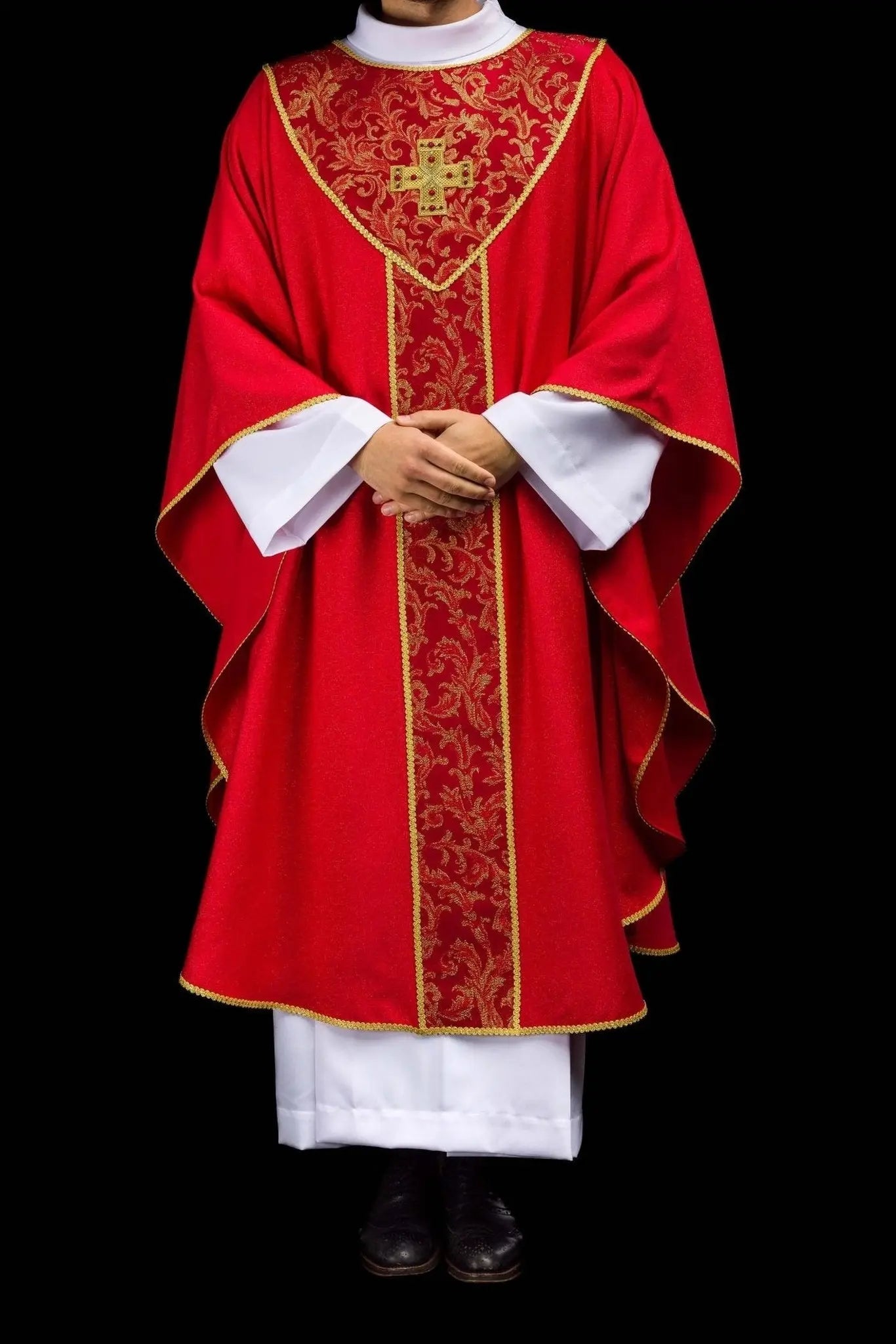 Red Chasuble with Cross and Jacquard Fabric - HAFTINA ATELIER