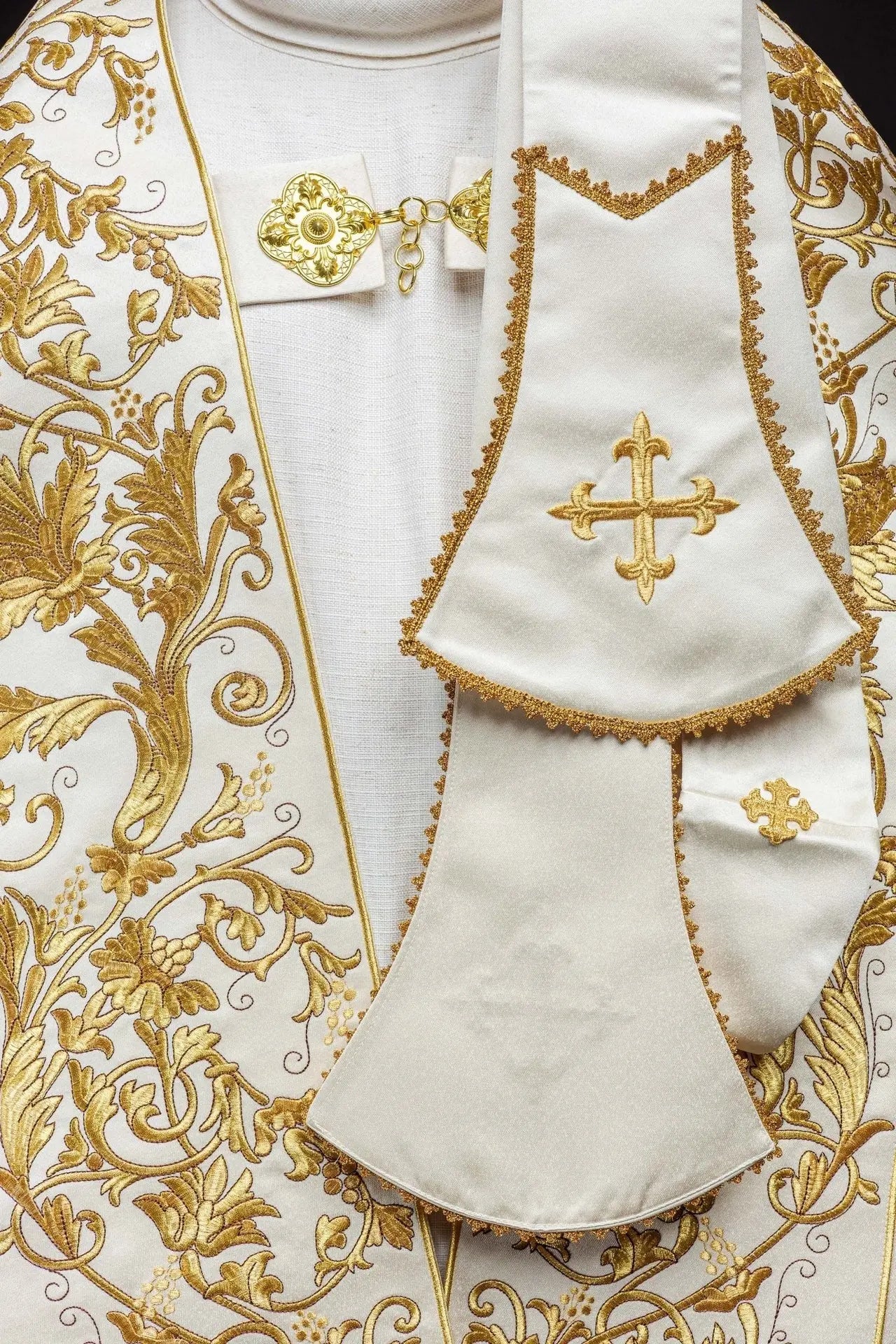 Roman Satin Cope in Ecru with Embroidered Sacred Heart of Jesus