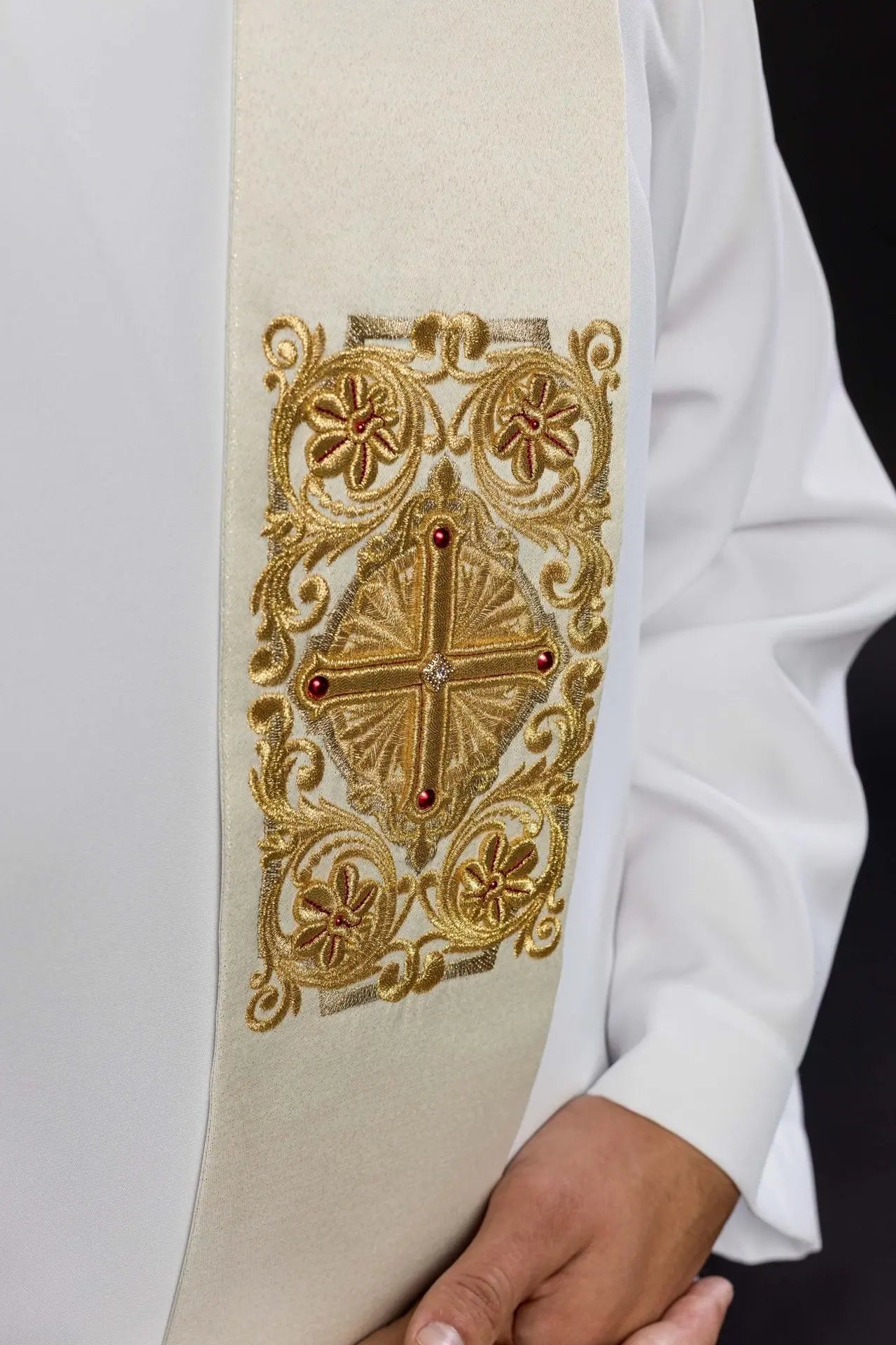 Deacon's stole embroidered with Cross LE/2210