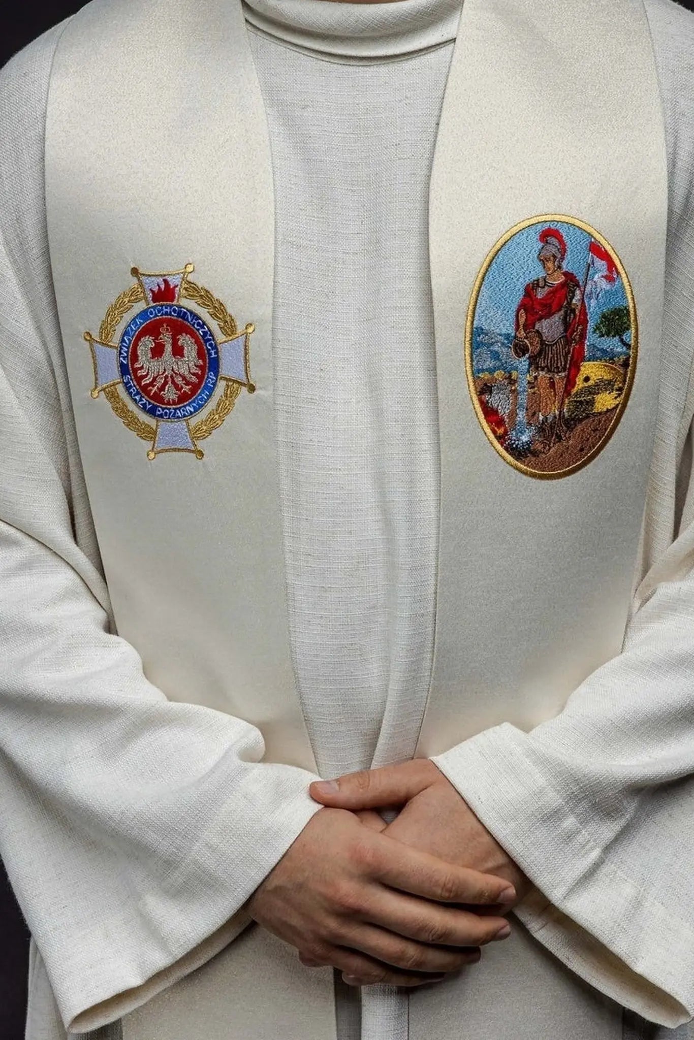 Haftowana stuła z wizerunkiem św. Floriana