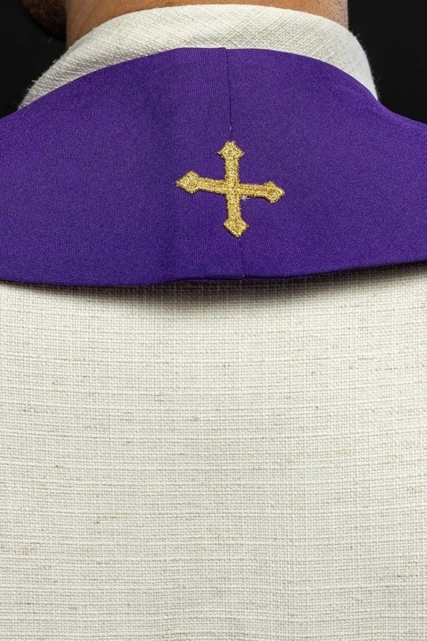 Embroidered priest's stole Fish Purple