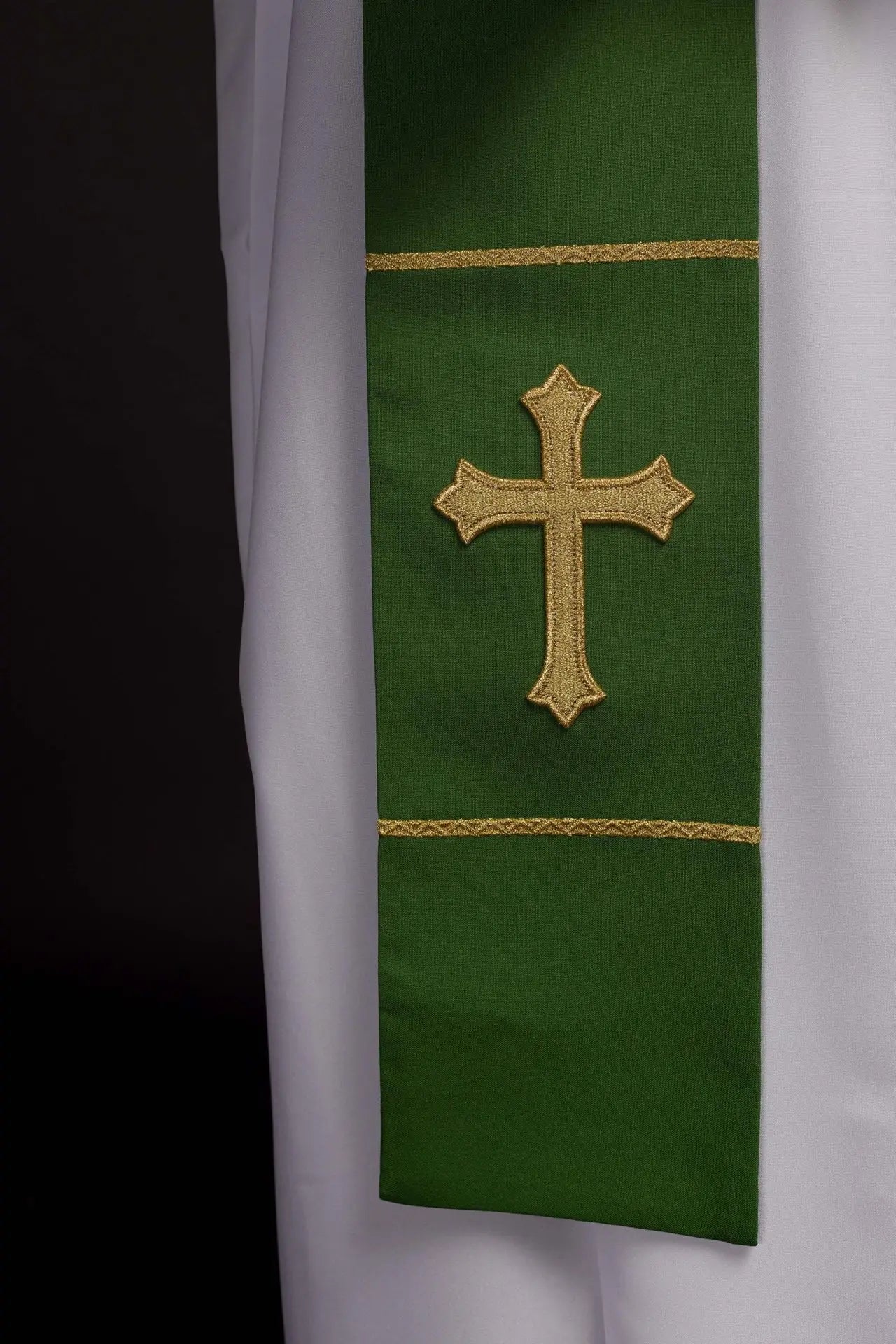 Green embroidered priest's stole Cross