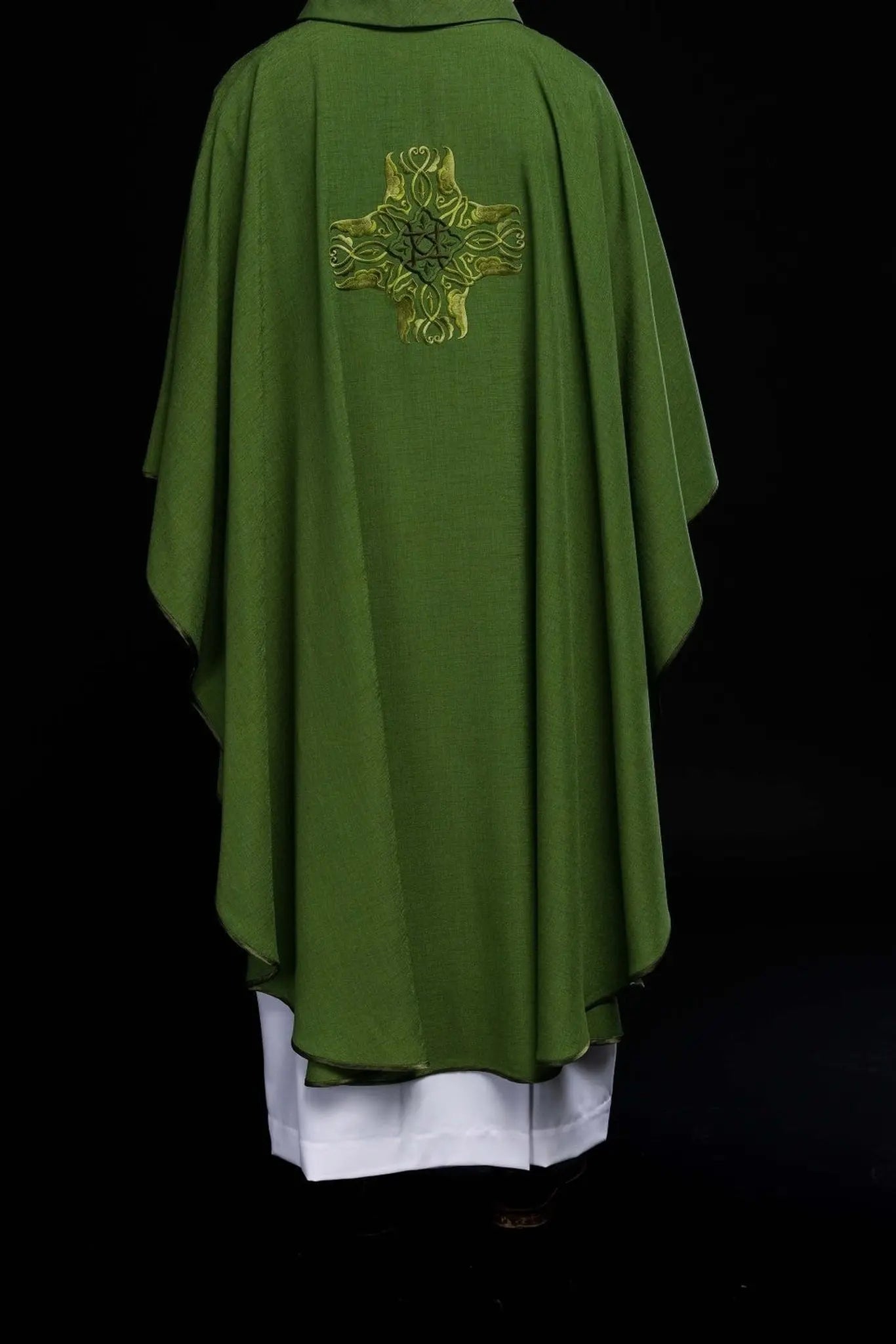Green chasuble with embroidery of the Cross