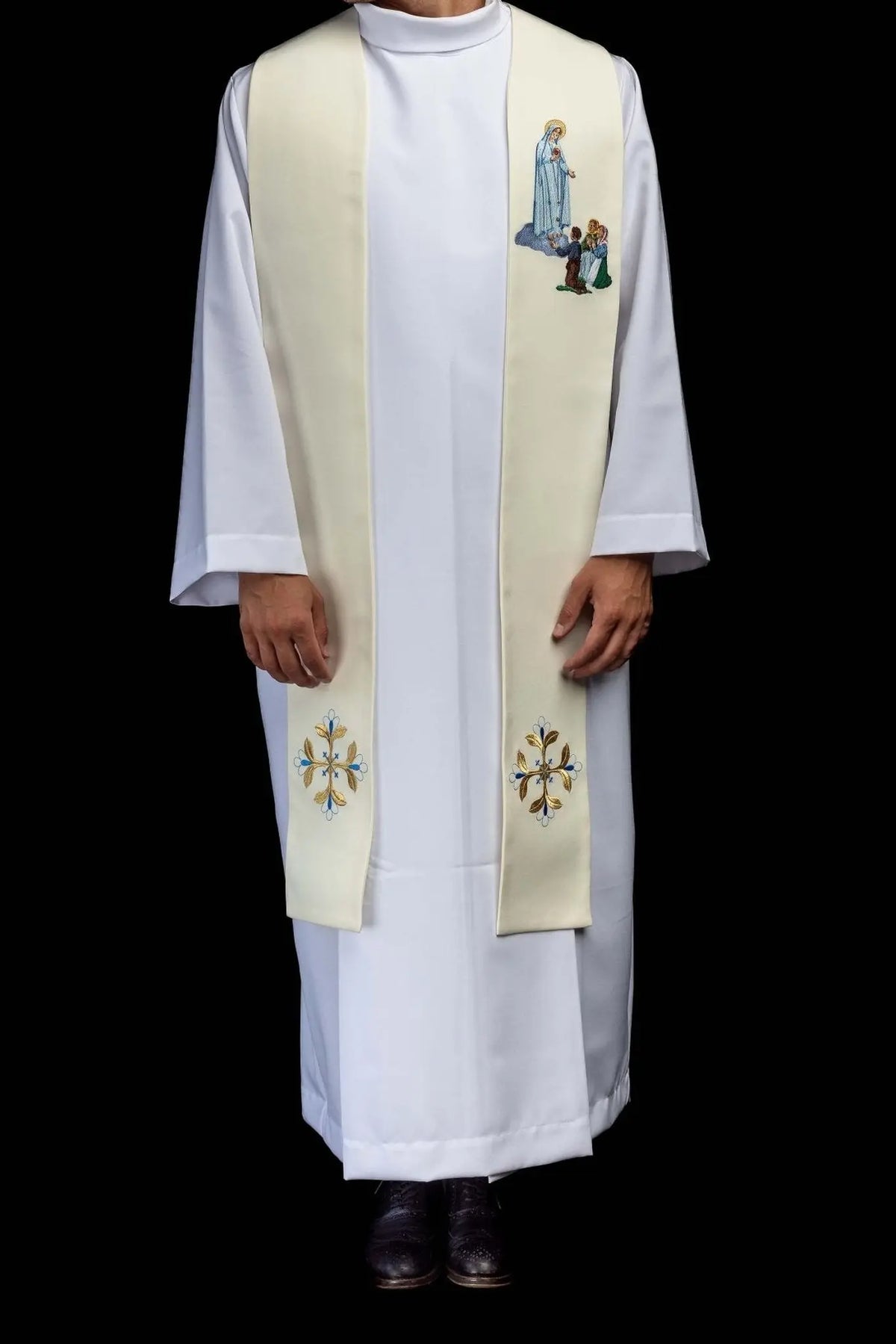 Ecru stole with an embroidered image of Our Lady of Fatima, front view