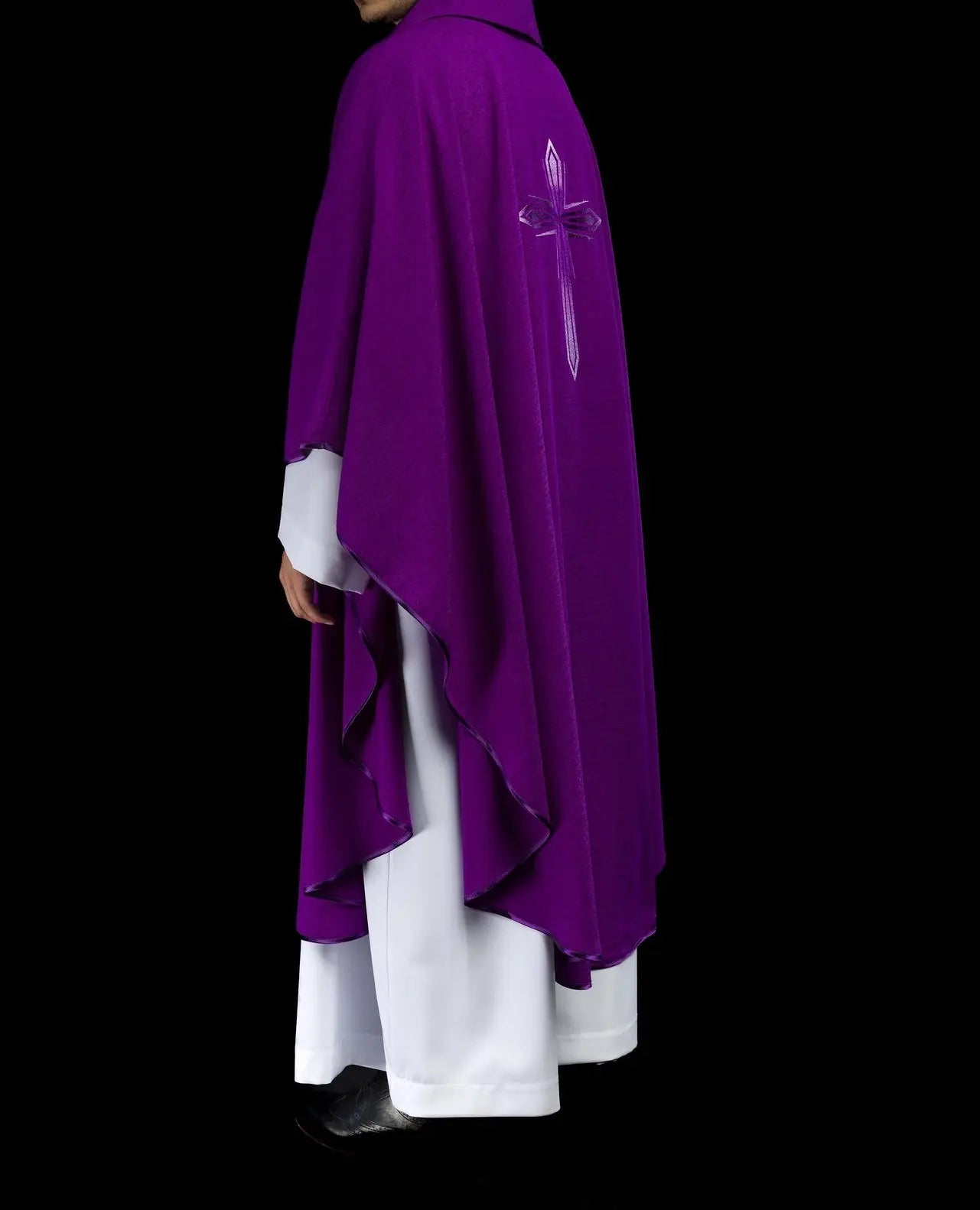 Embroidered chasuble in purple