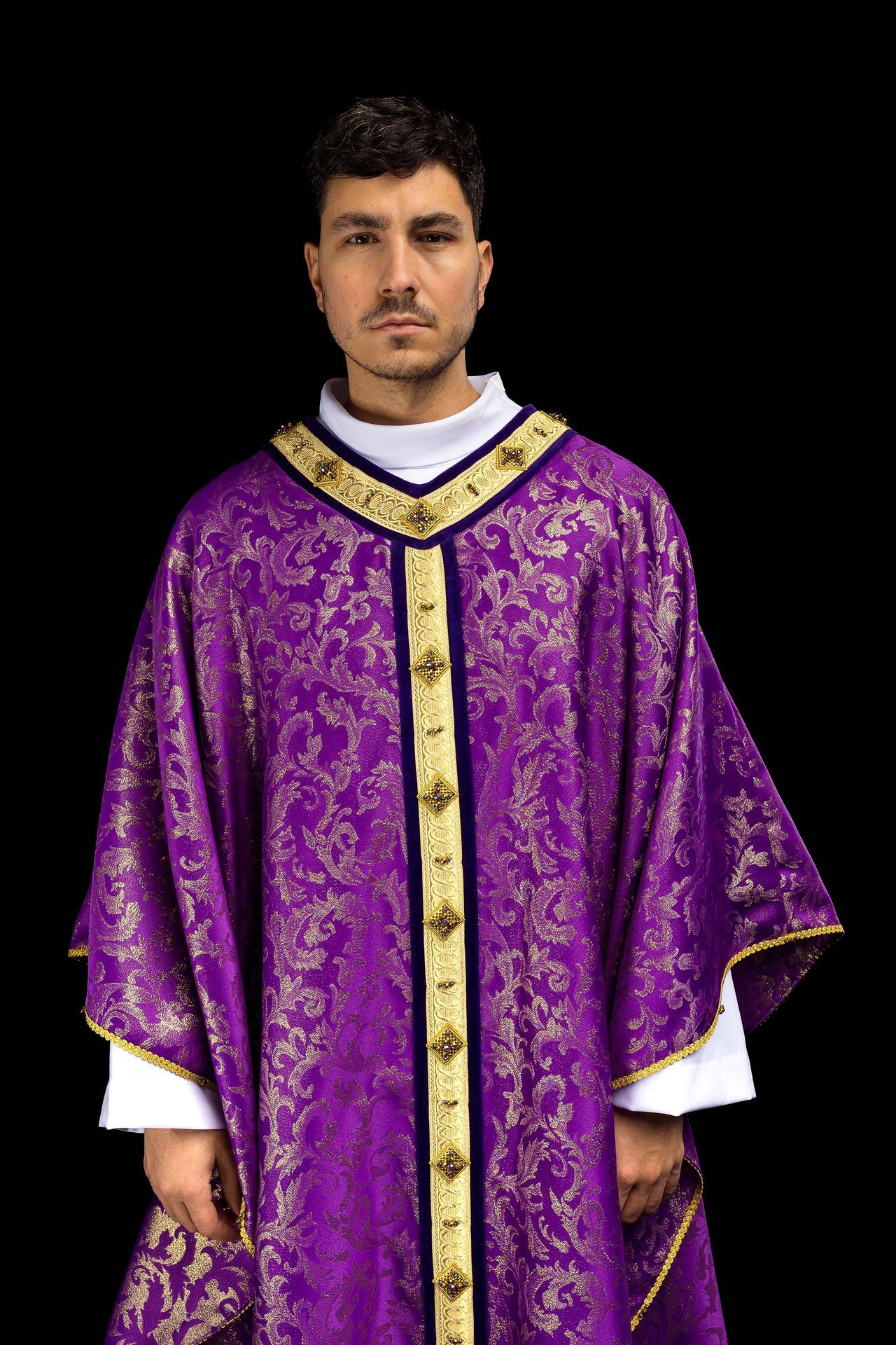 Ręcznie wykonany ornat z naturalnymi kamieniami Handmade 7003