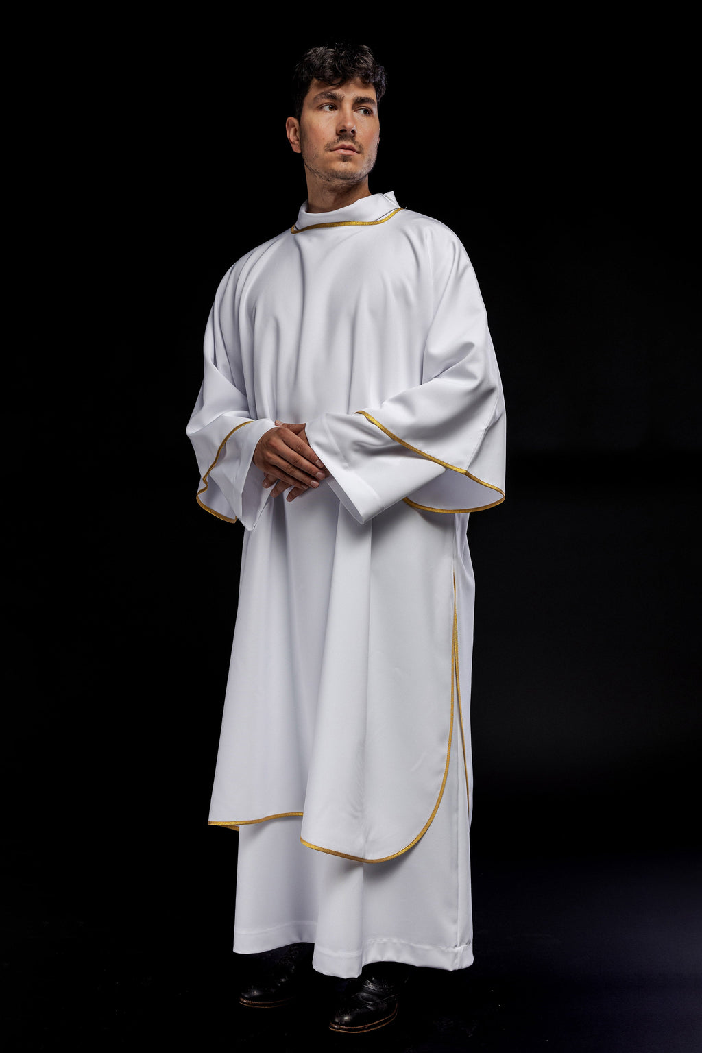 Dalmatyka gładka ze złotym wykończeniem biała