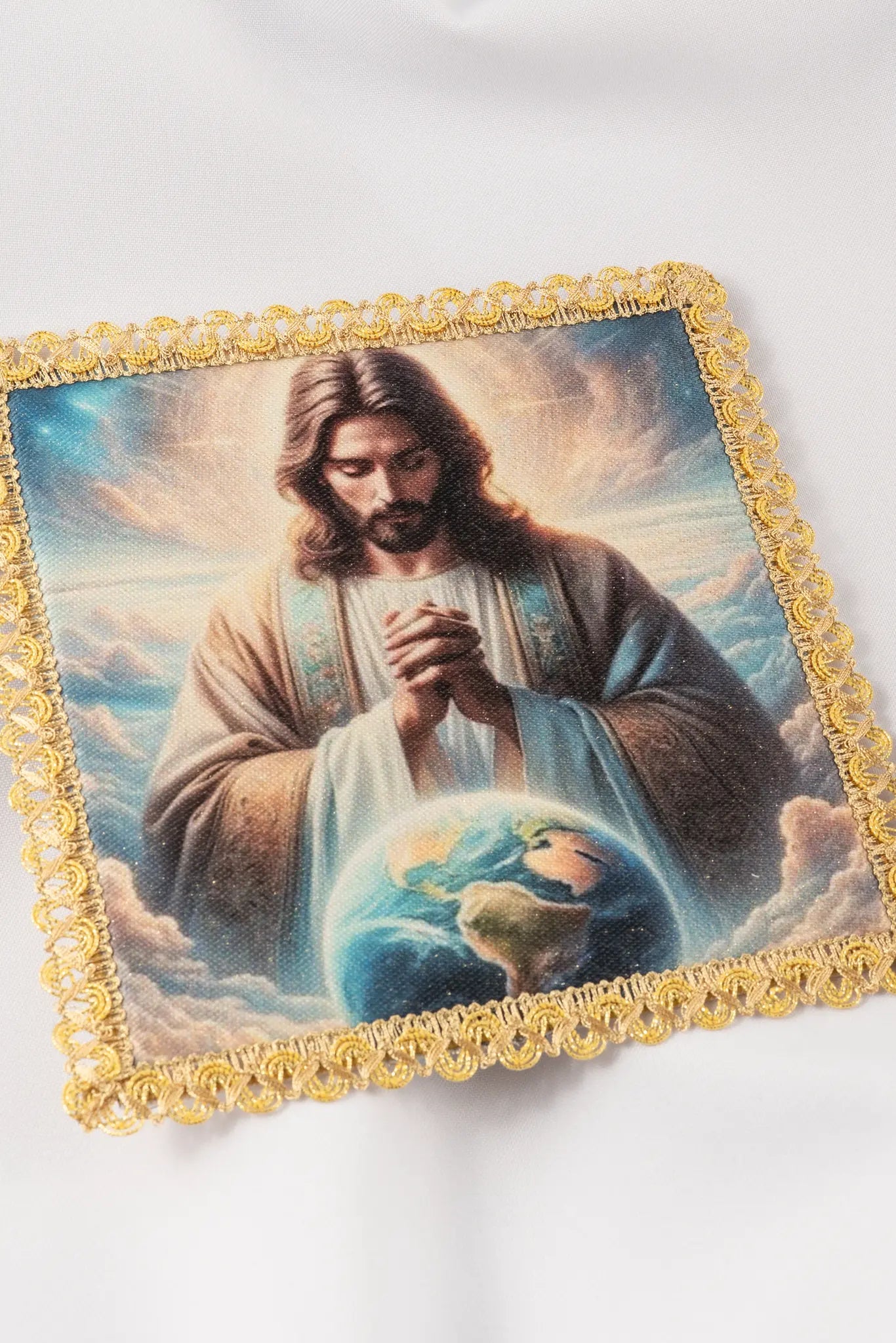 Pall z wizerunkiem Chrystusa Króla Wszechświata