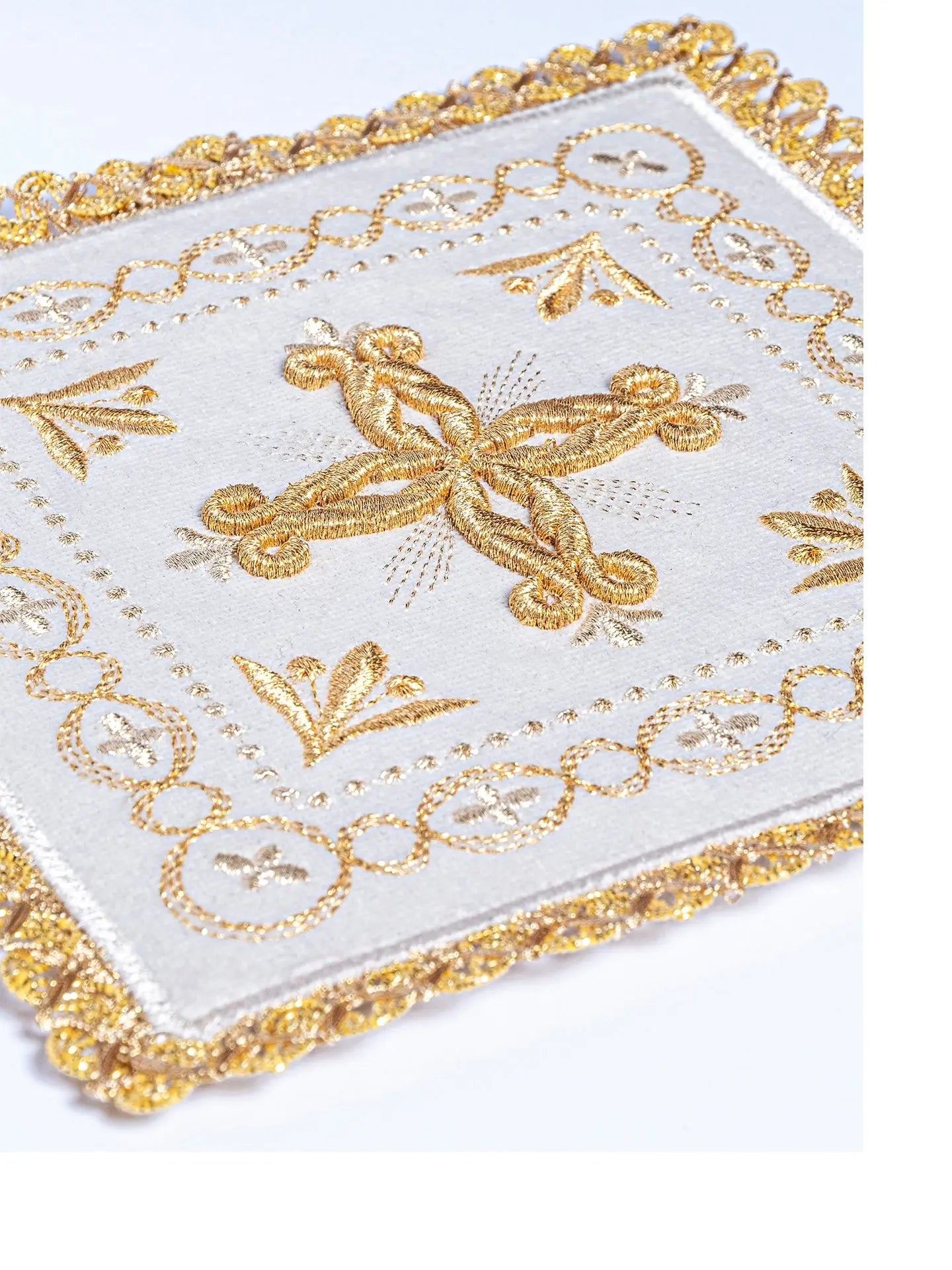 Embroidered Chalice Set IHS
