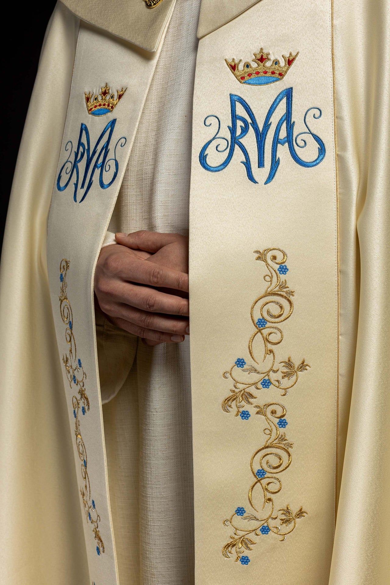 Kapa haftowana Maryjna Ecru - ORNATY.PL