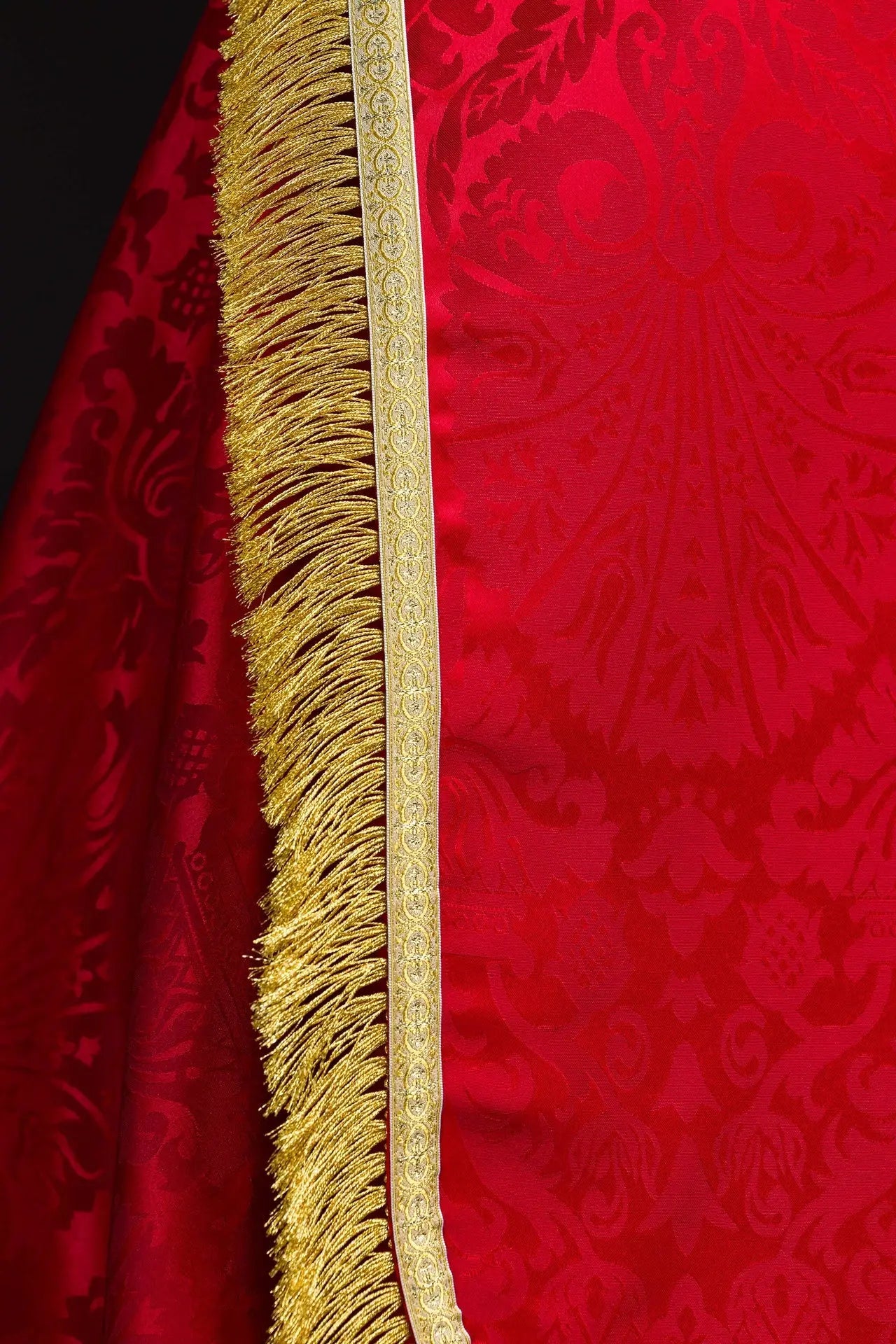 Plain Jacquard Roman Cope Red