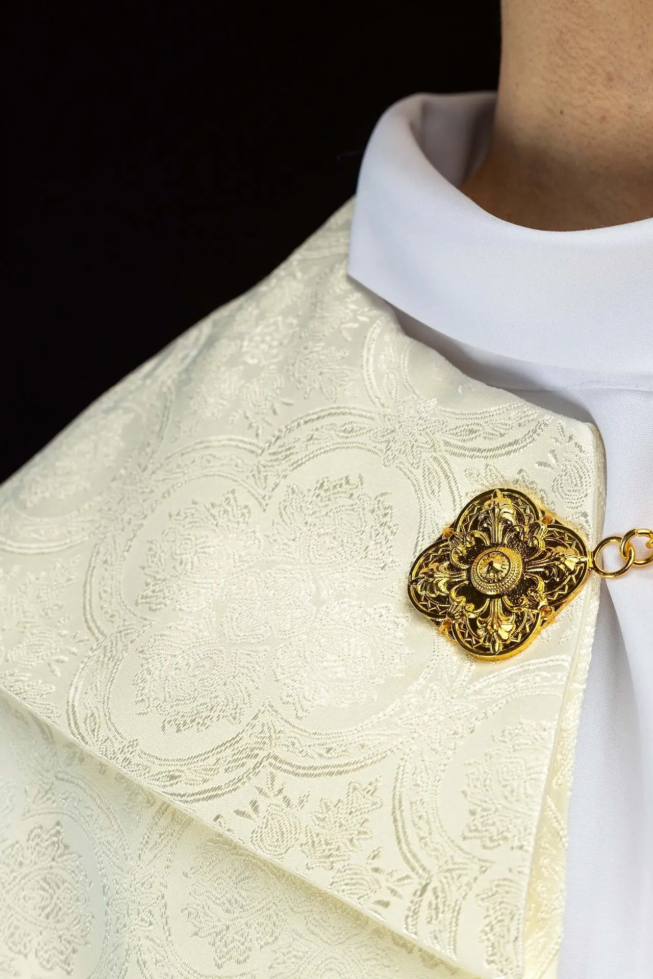 Kapa liturgiczna ecru z żakardu