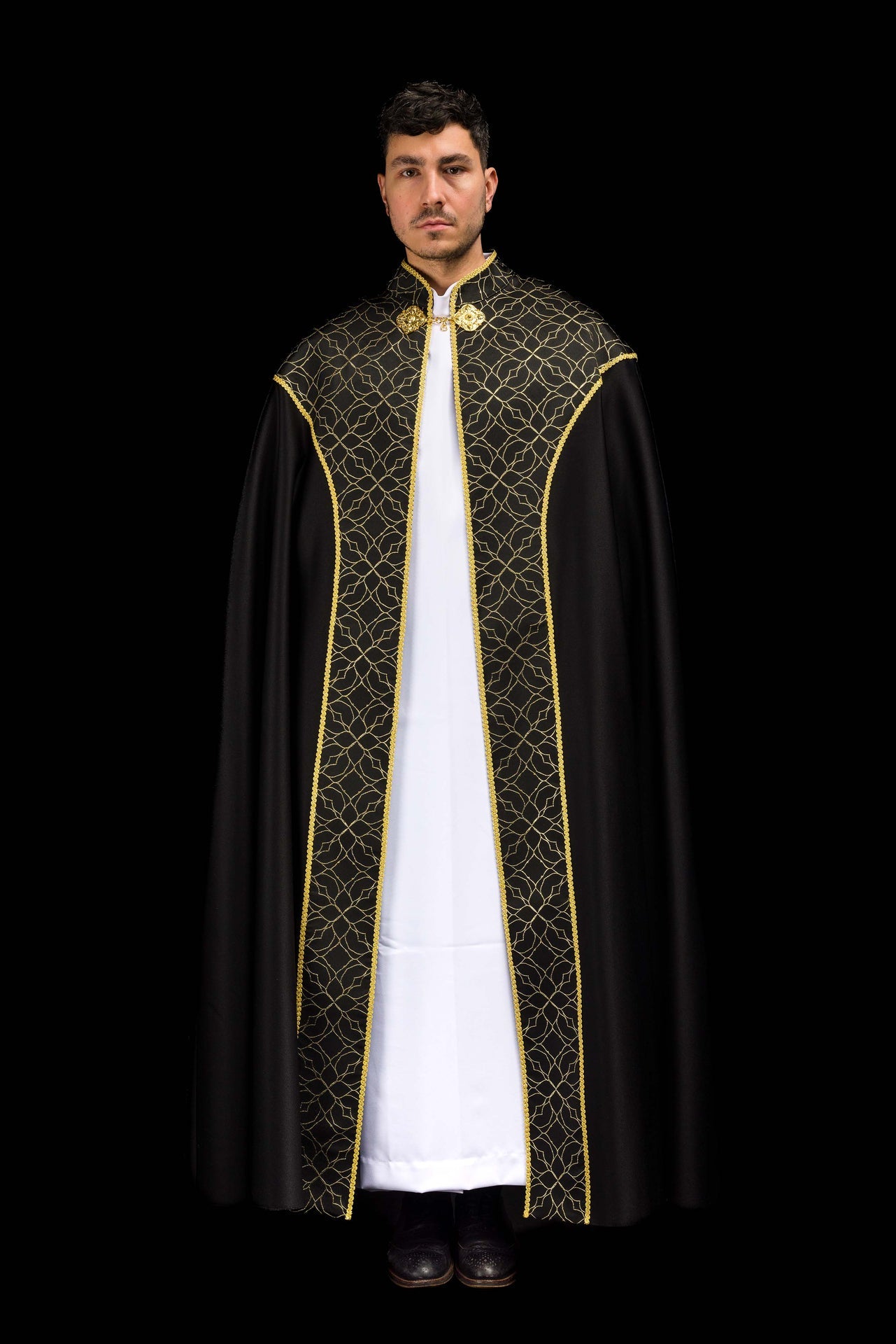 Kapa haftowana ozdobiona tkanina żakardowa czarna - ORNATY.PL