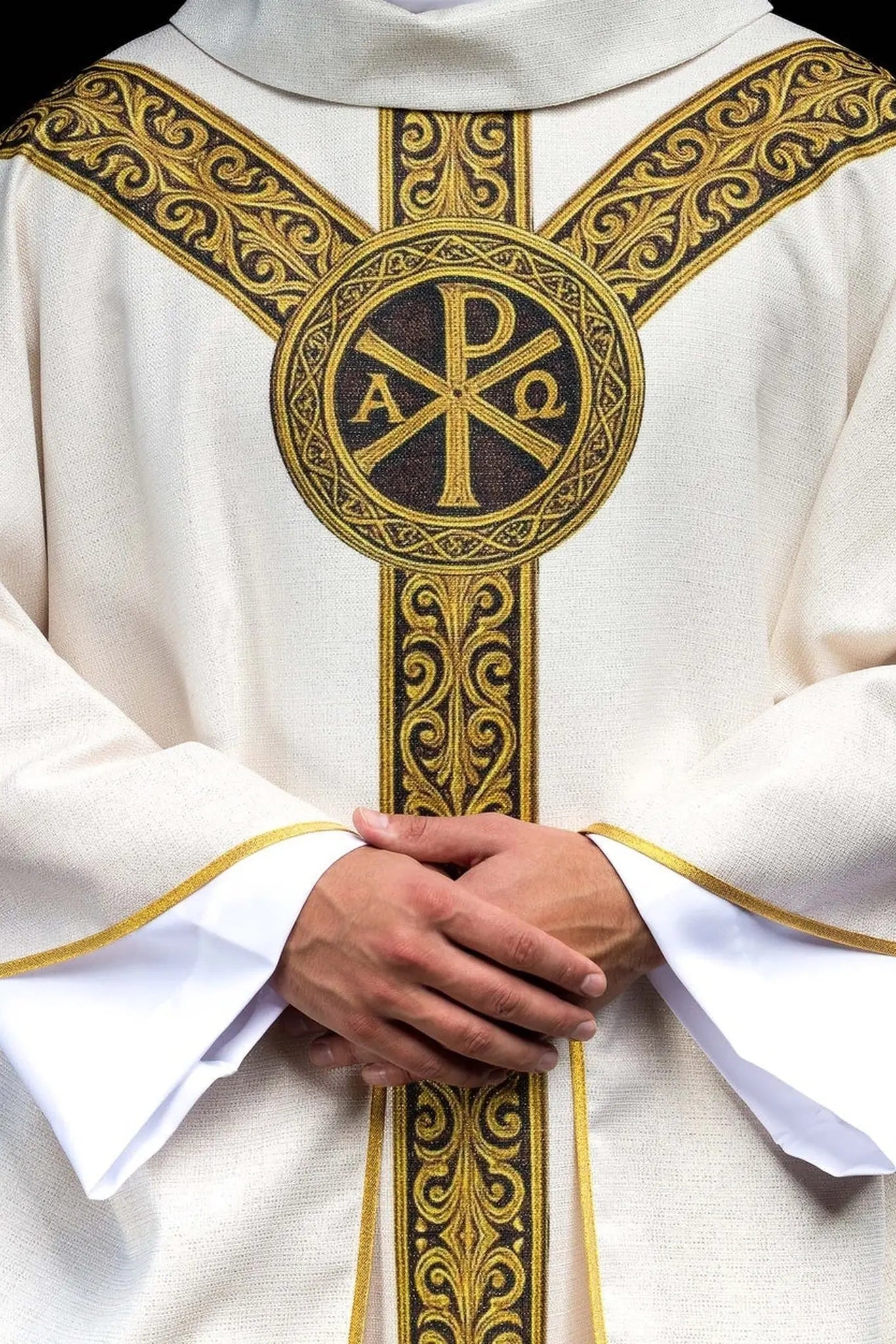 Ornat z nadrukiem „Pax” w kolorze ecru z bogatą złotą dekoracją
