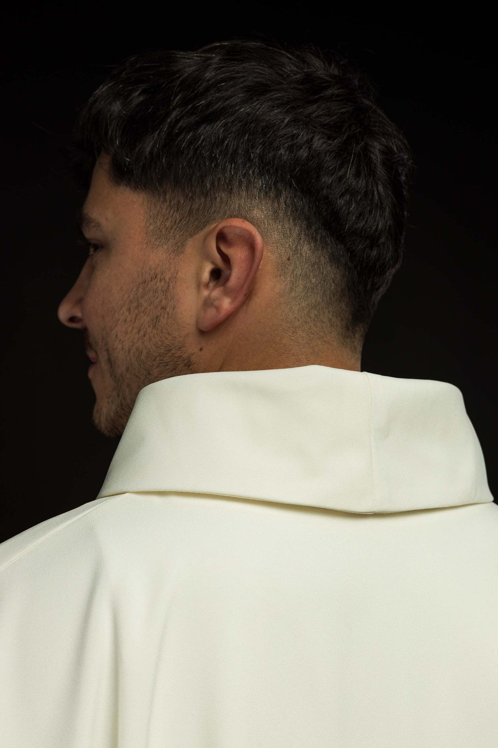 Ornat haftowany z motywem krzyża świętego - ORNATY.PL