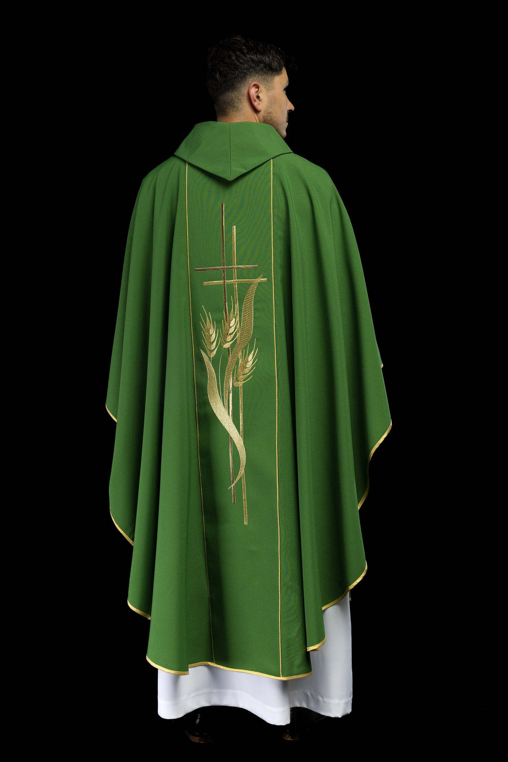 Zielony ornat haftowany motywami krzyża i kłosów - ORNATY.PL