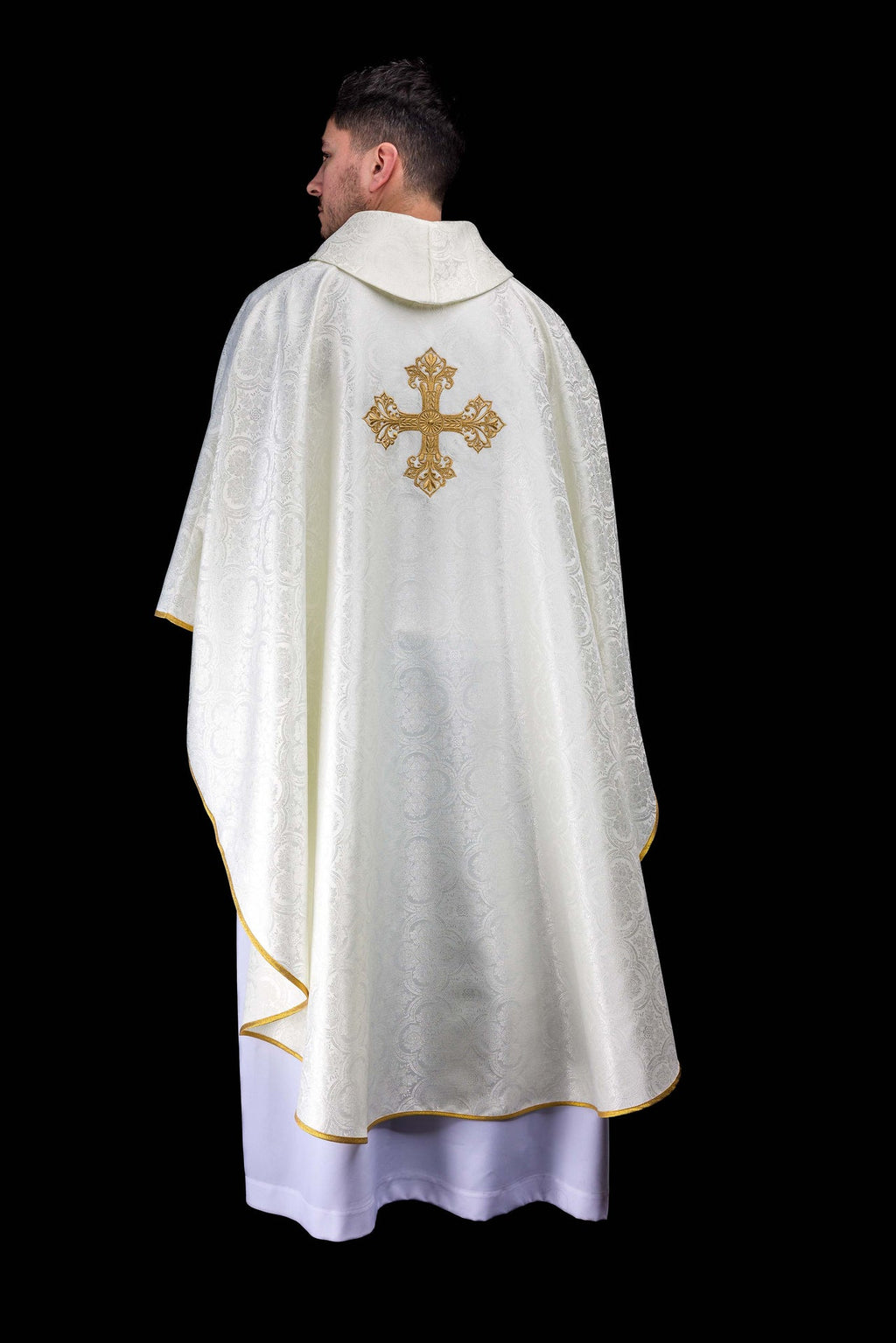 Ecru ornat z krzyżem tkanina żakardowa - ORNATY.PL