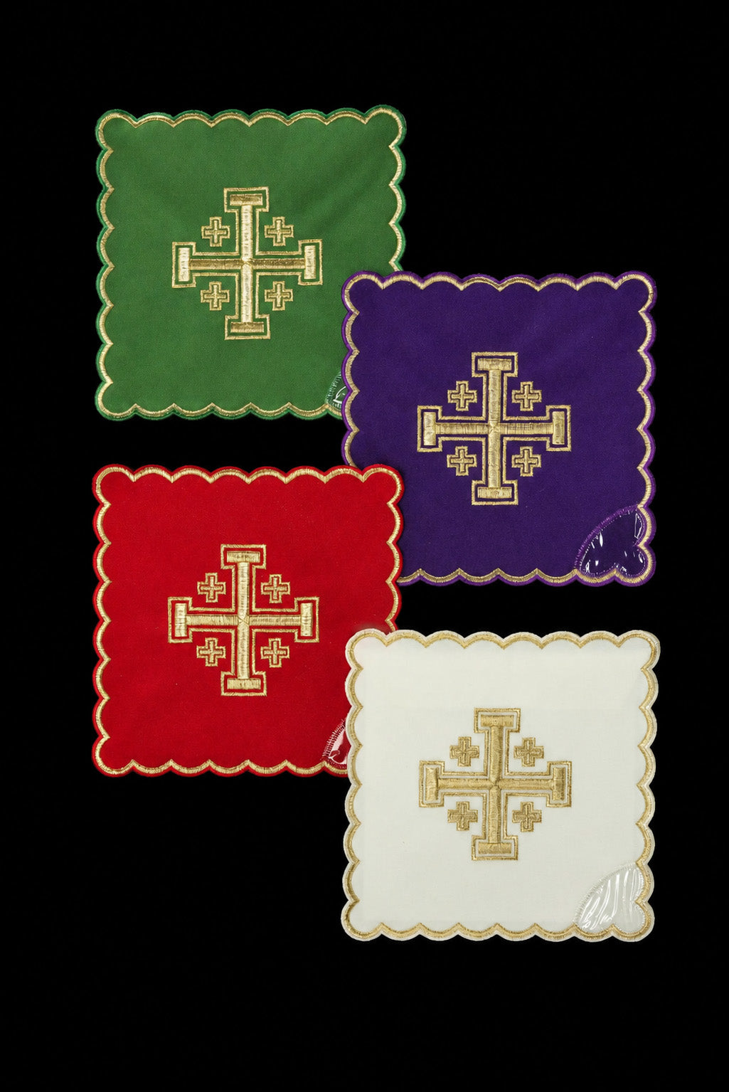 Zestaw palek kielichowych z haftowanym Krzyżem jerozolimskim w czterech kolorach liturgicznych