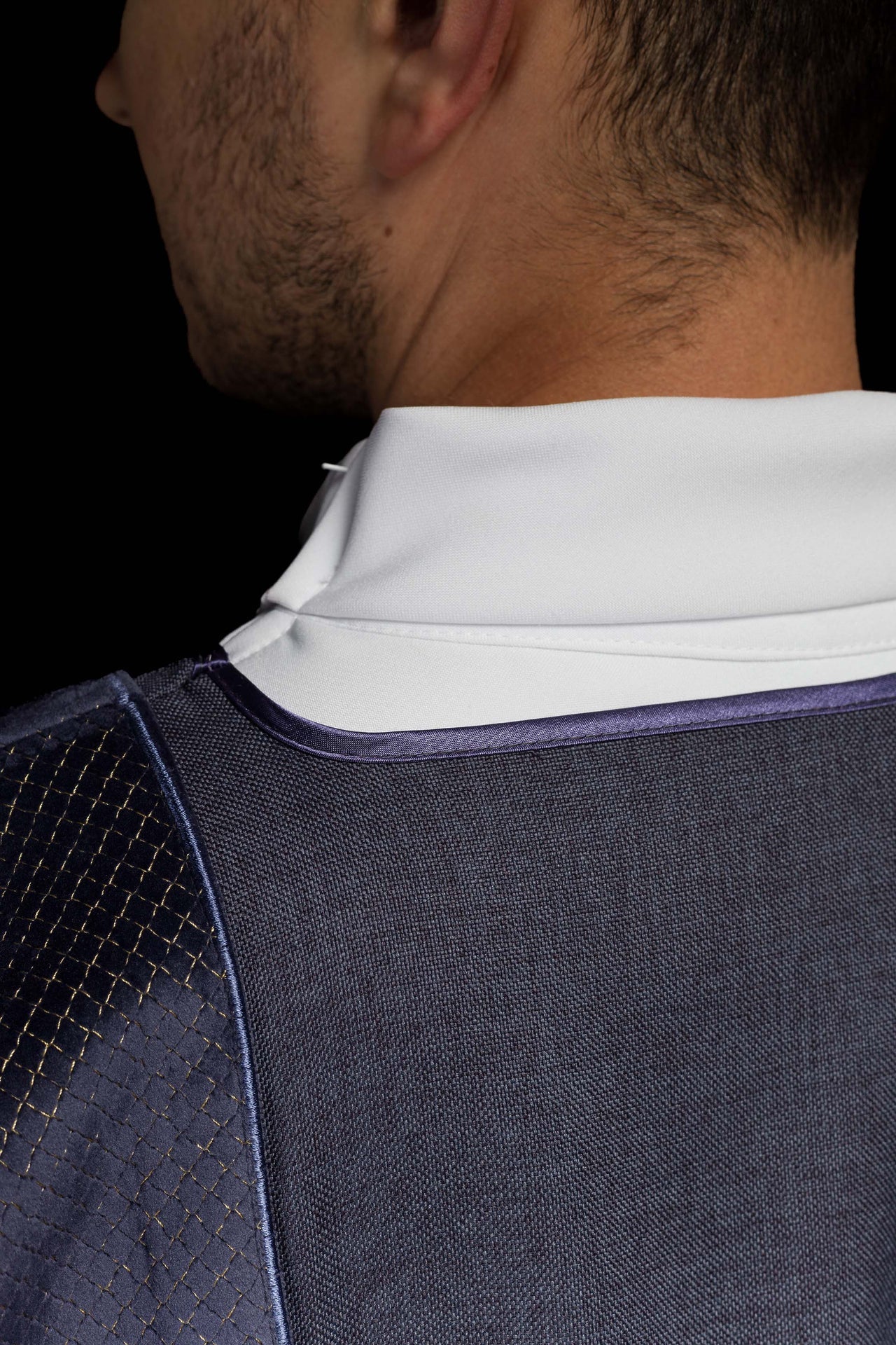 Dalmatyka z pasami na aksamicie z symbolami Krzyża Fioletowa - ORNATY.PL