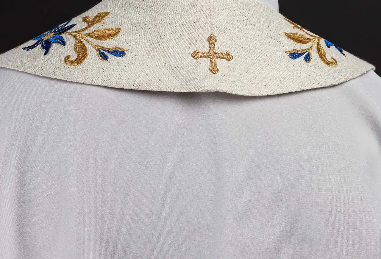 Haftowana stuła z symbolem maryjnym