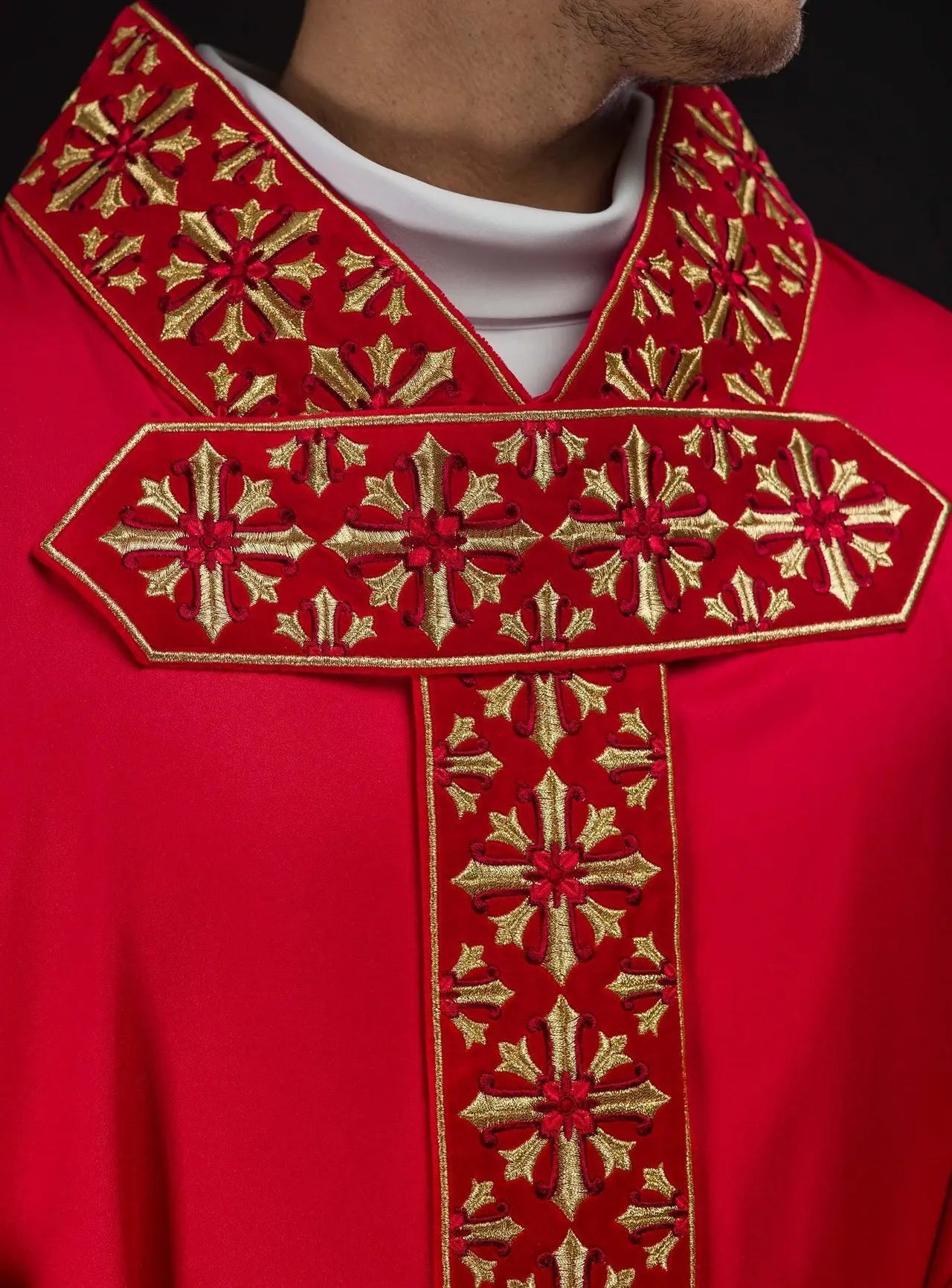 Chasuble with brilliant red embroidery