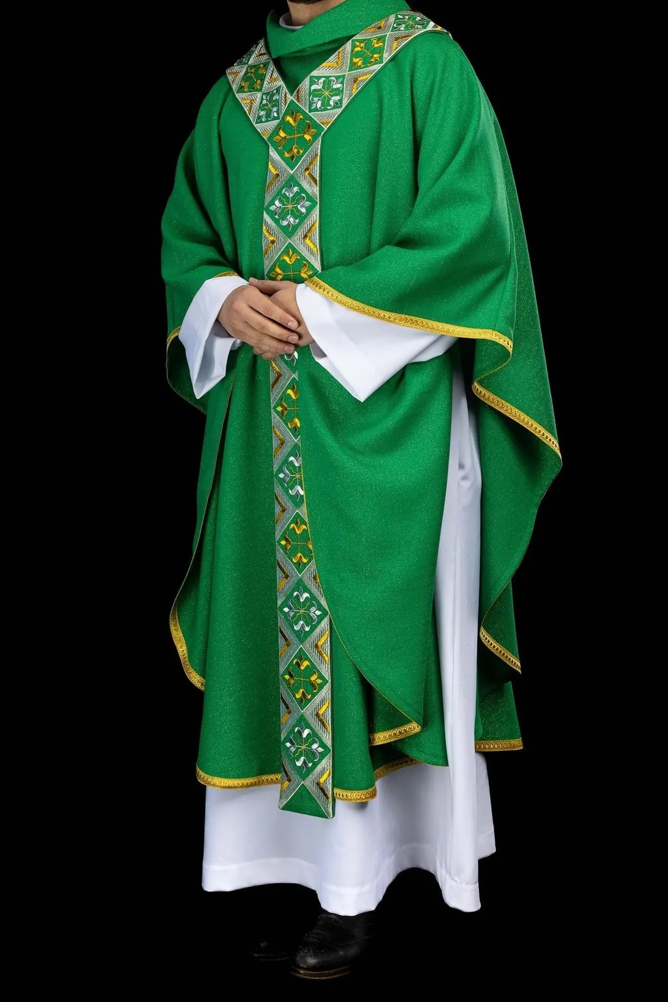 Green Chasuble Set with Embroidered Orphrey