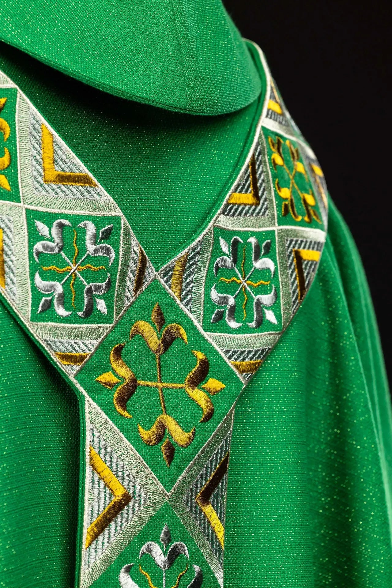 Green Chasuble Set with Embroidered Orphrey