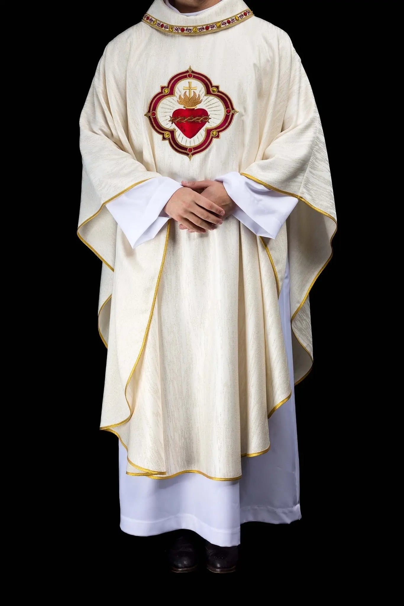 Chasuble with Embroidery of the Sacred Heart of Jesus and Eucharistic Chalice