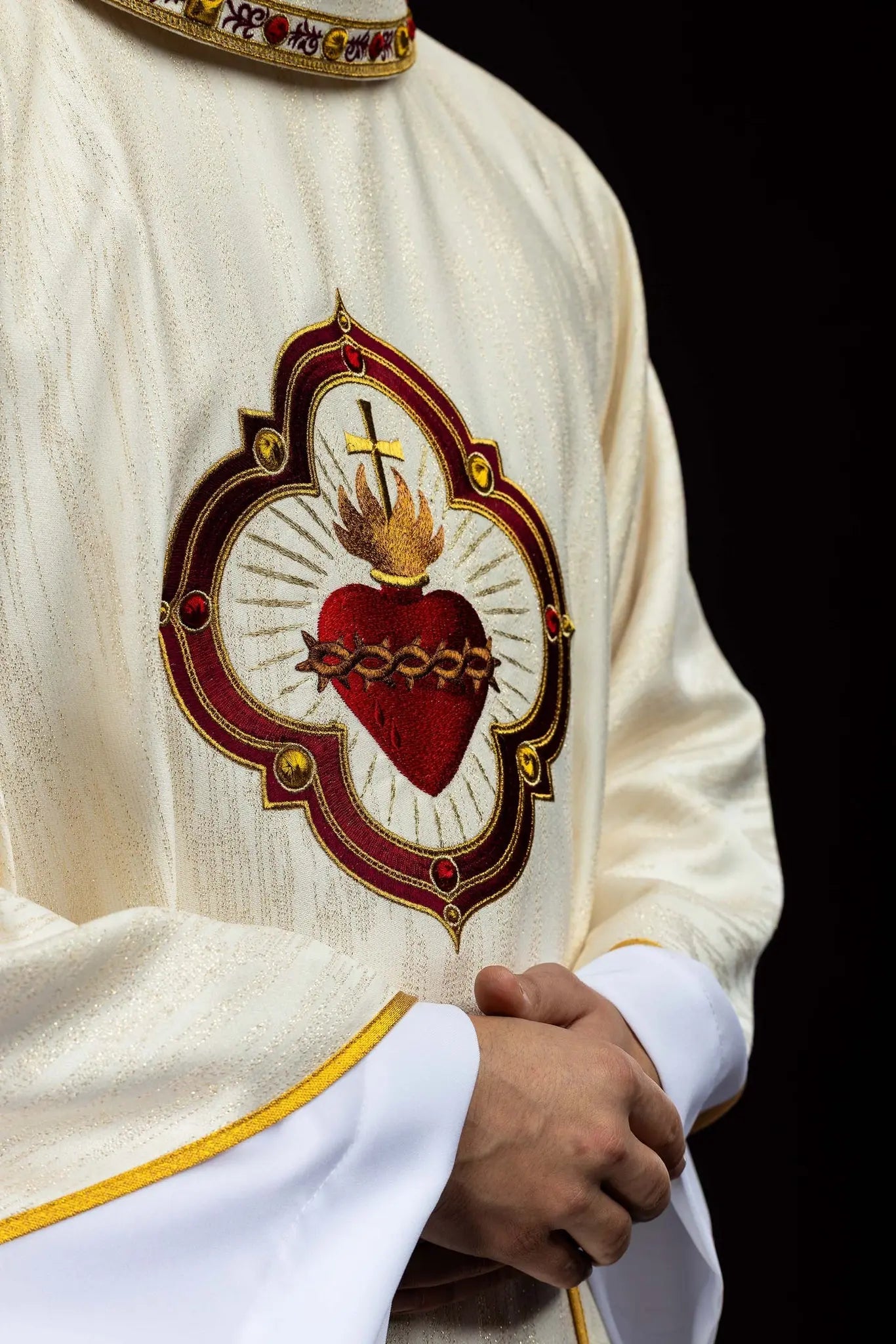 Chasuble with Embroidery of the Sacred Heart of Jesus and Eucharistic Chalice