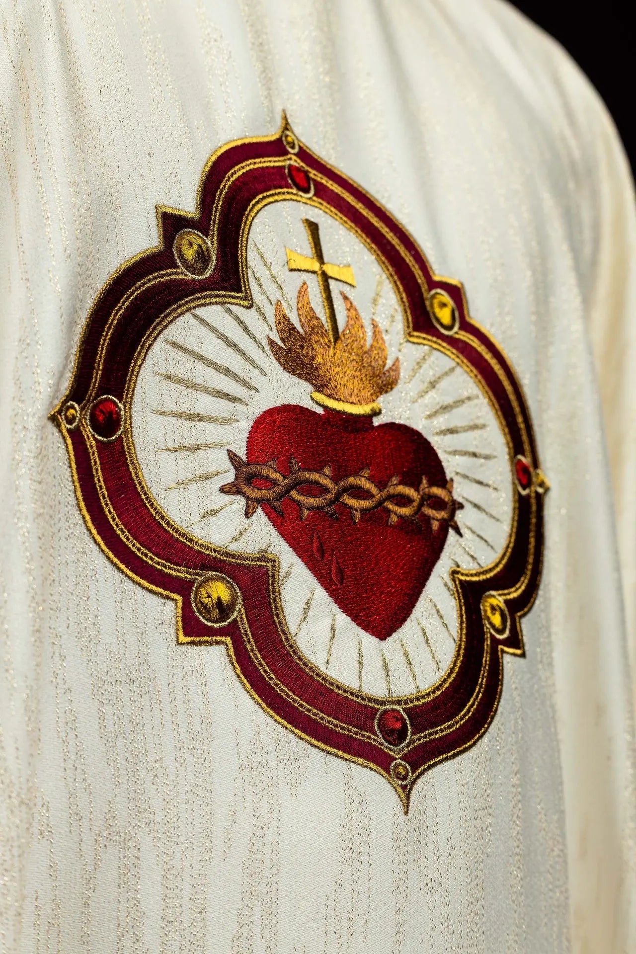 Chasuble with Embroidery of the Sacred Heart of Jesus and Eucharistic Chalice