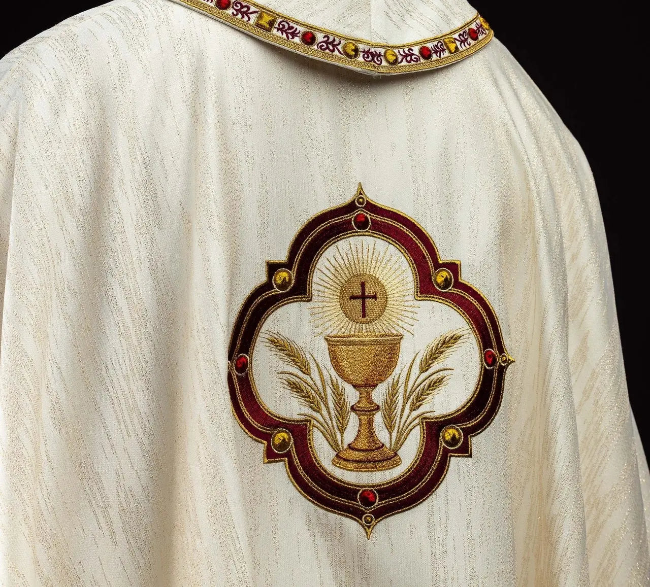 Chasuble with Embroidery of the Sacred Heart of Jesus and Eucharistic Chalice