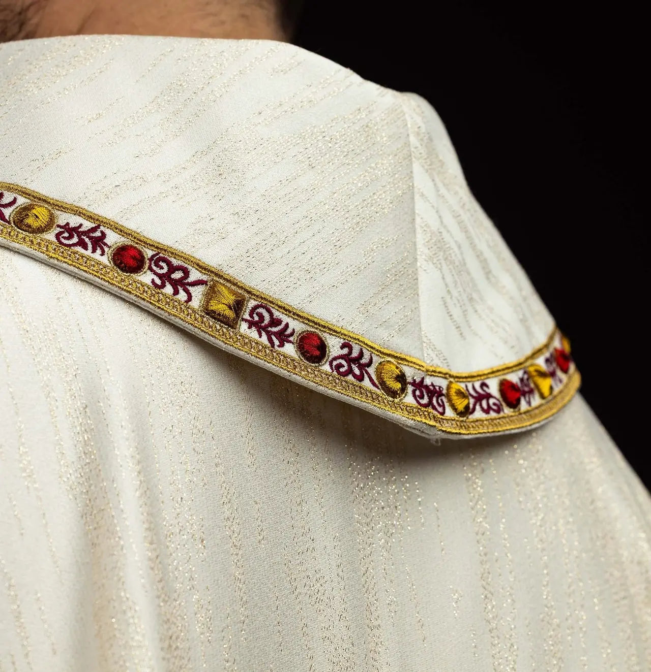 Chasuble with Embroidery of the Sacred Heart of Jesus and Eucharistic Chalice