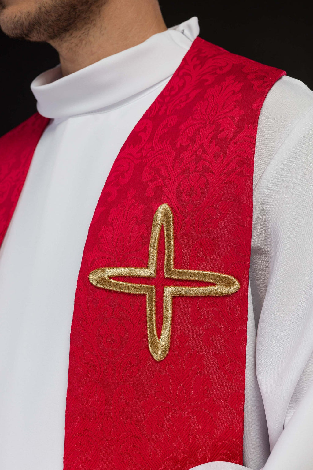 Stuła haftowana żakardowa z motywami krzyży czerwona - ORNATY.PL