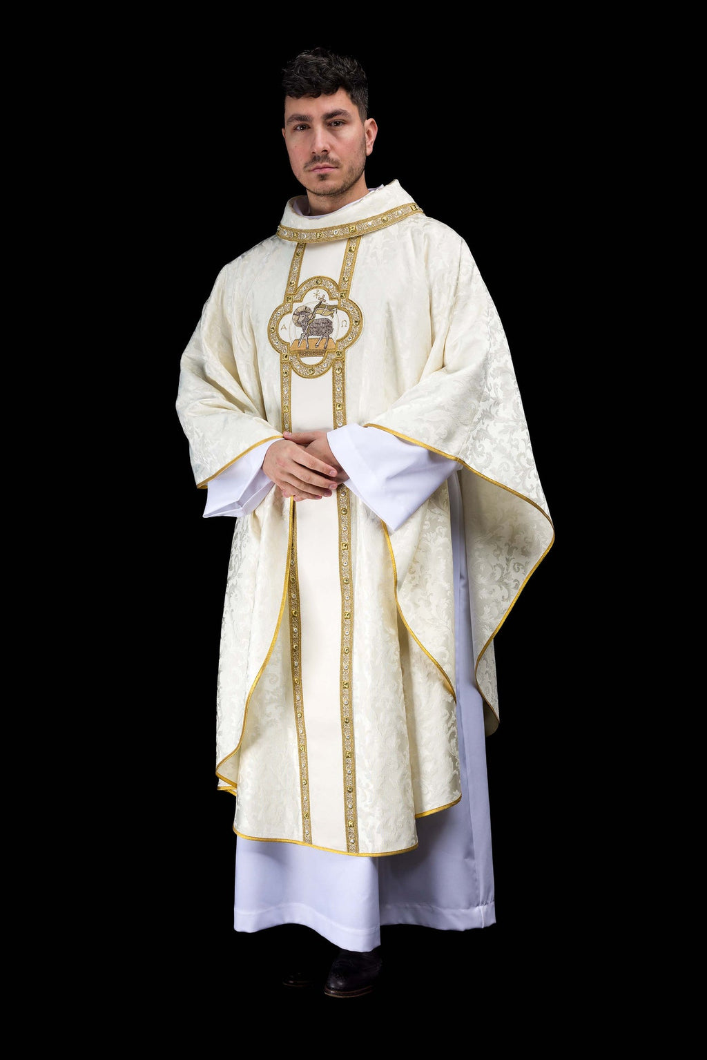 Ornat z pasem i haftem baranka wielkanocnego na tkaninie żakardowej